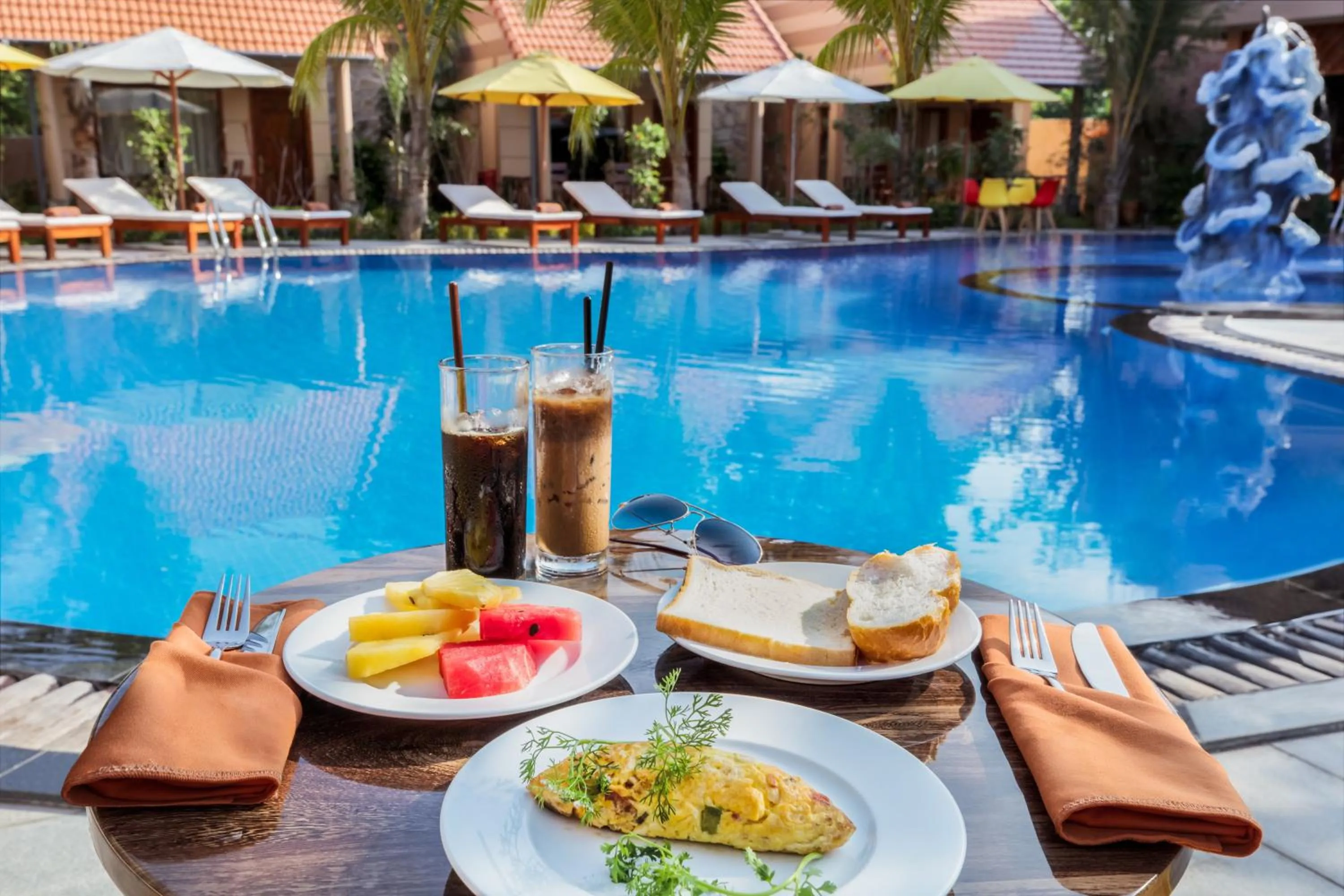 Meals in Golden Topaz Phu Quoc Resort
