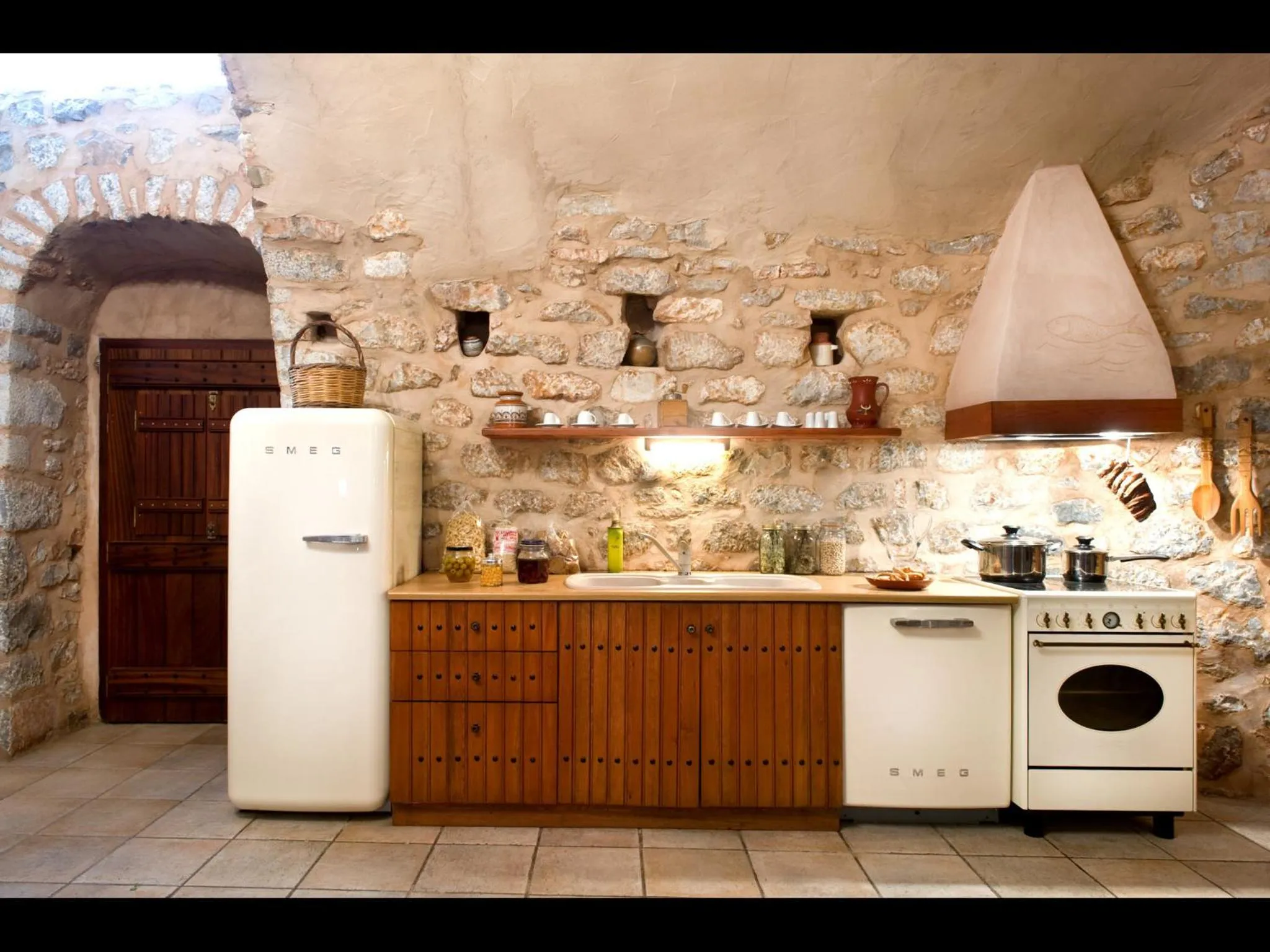 Kitchen or kitchenette in Arapakis Historic Castle