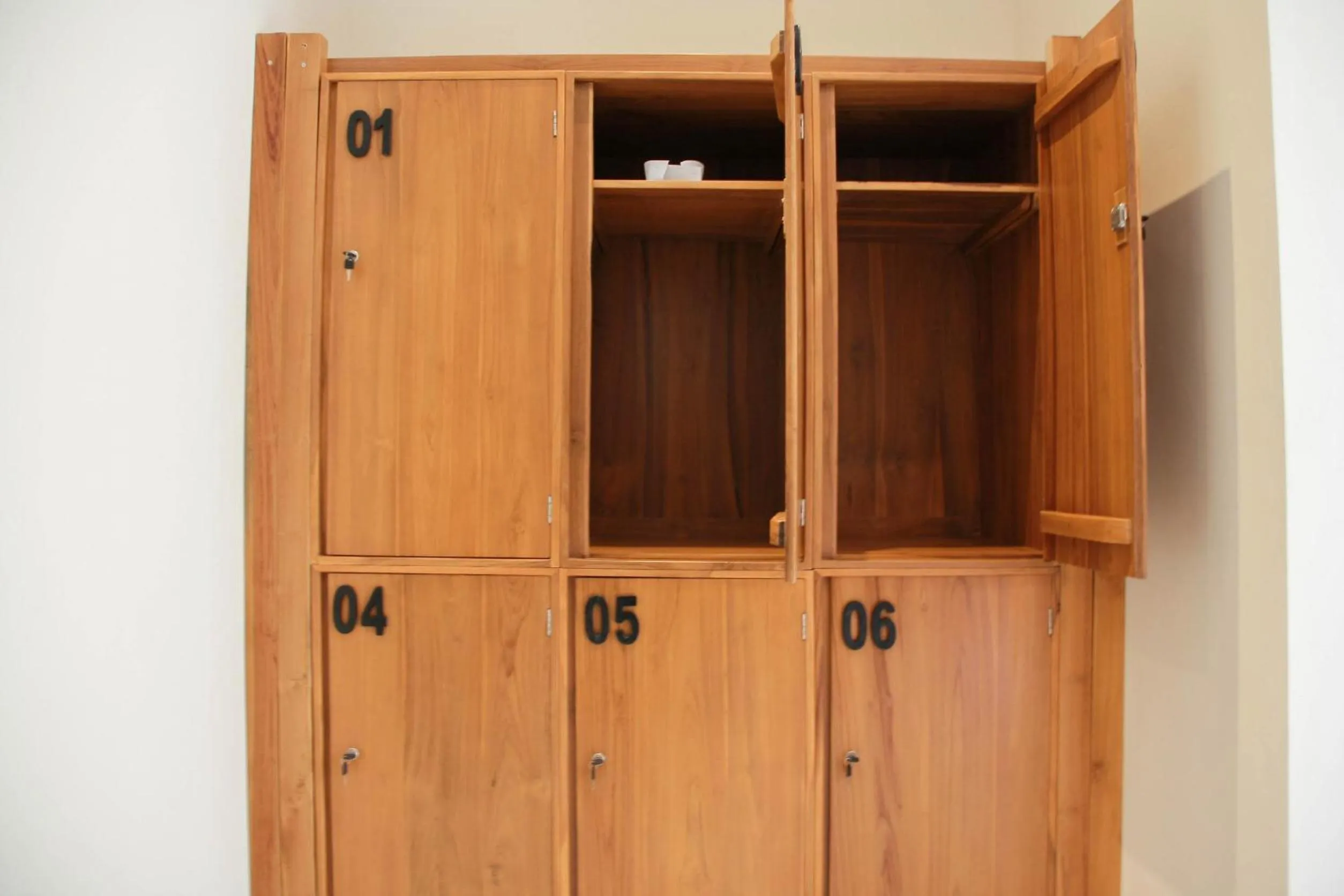 Other in Escape Bajo