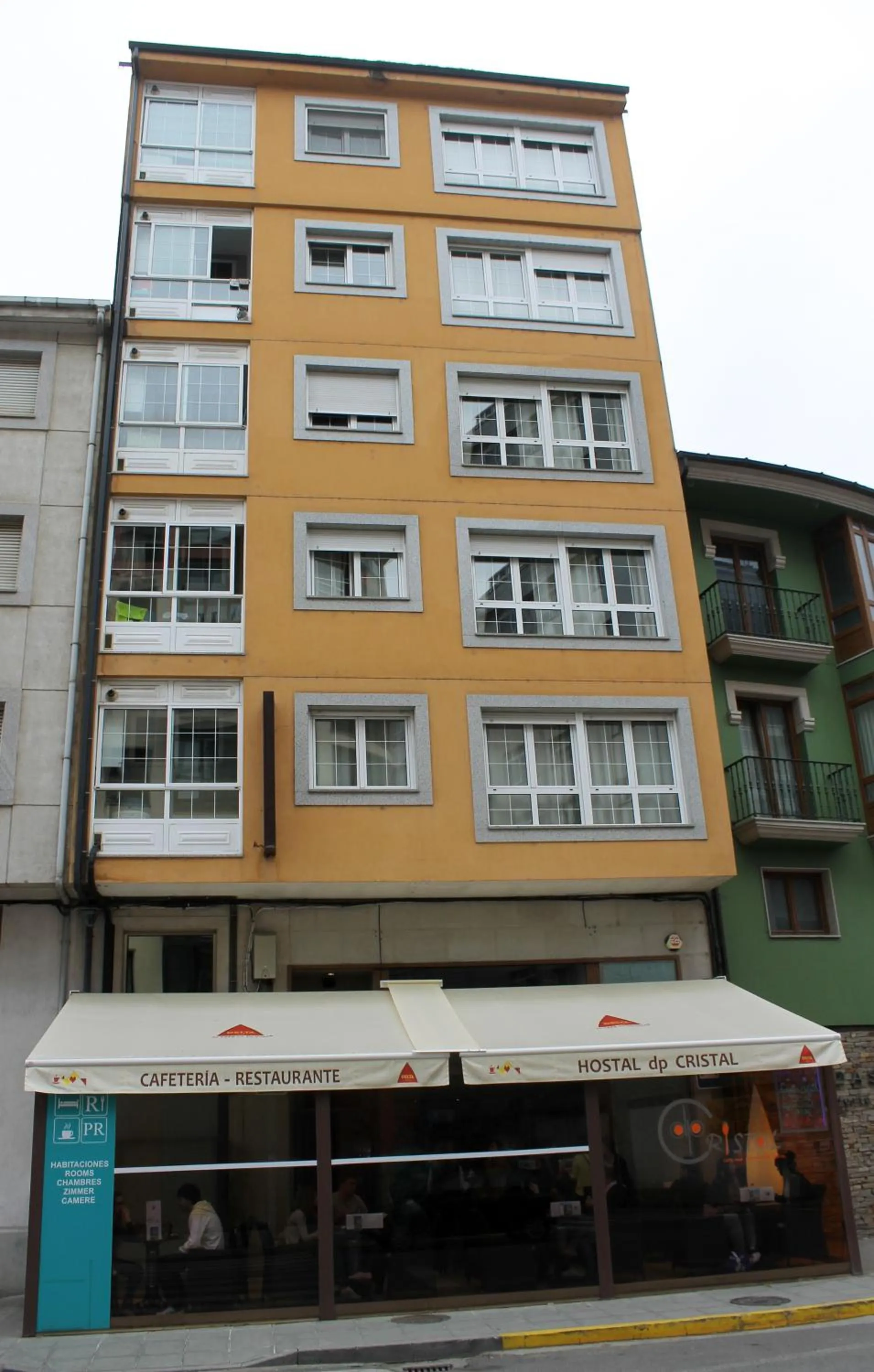 Facade/entrance in dpCristal