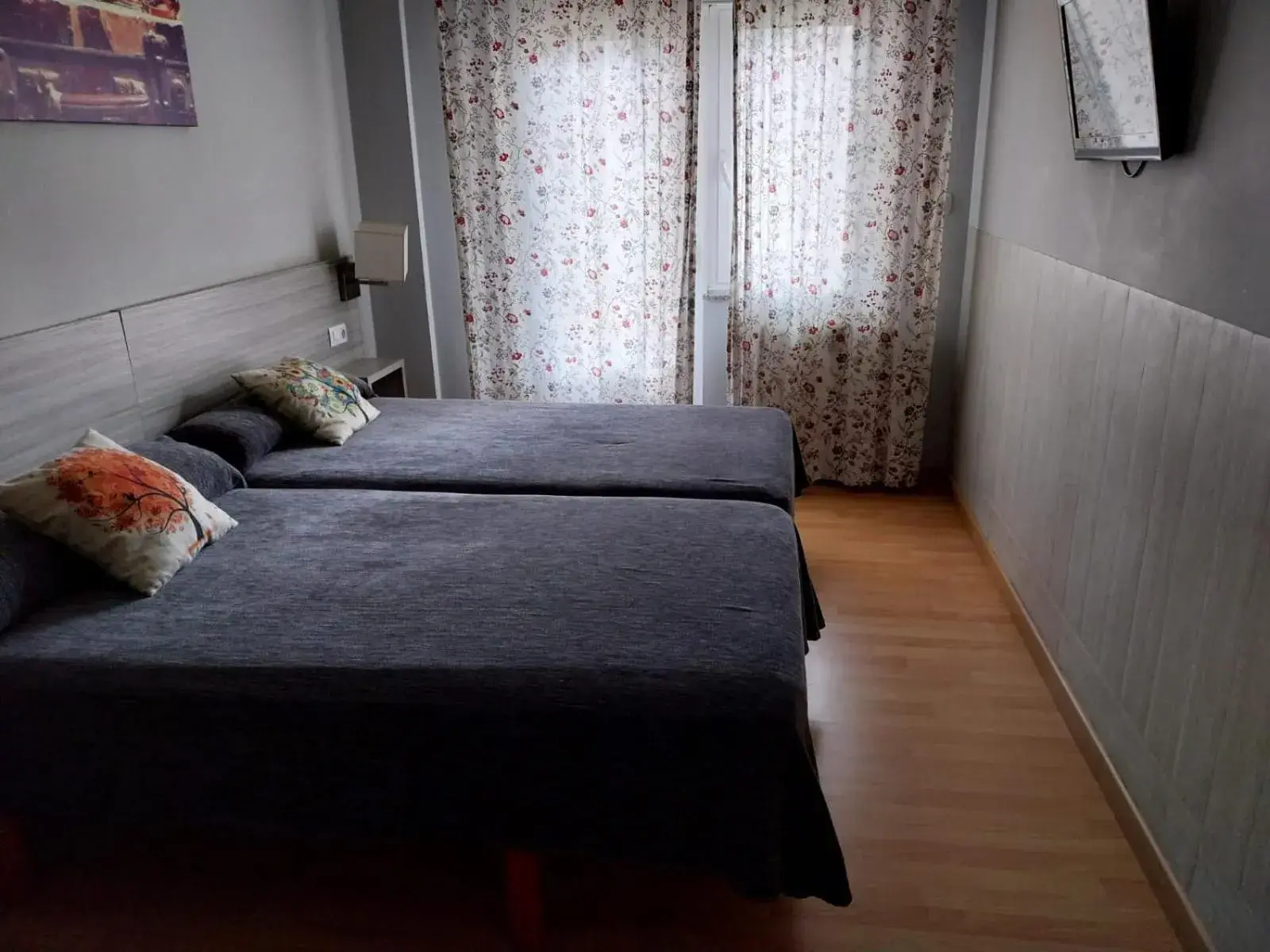 Photo of the whole room, Bed in dpCristal Photo of the whole room, Bed in dpCristal