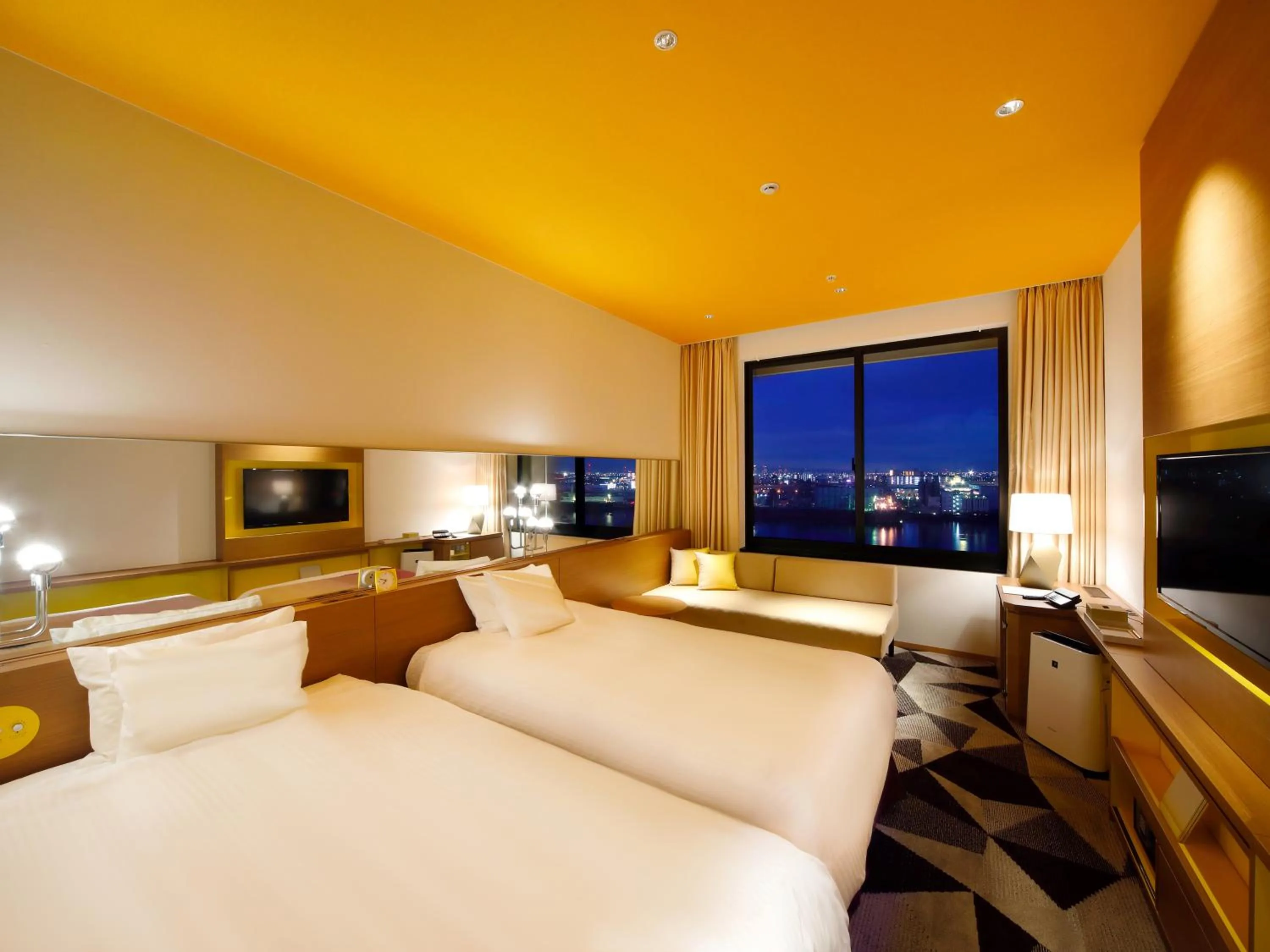 Bed in Hotel Universal Port Vita