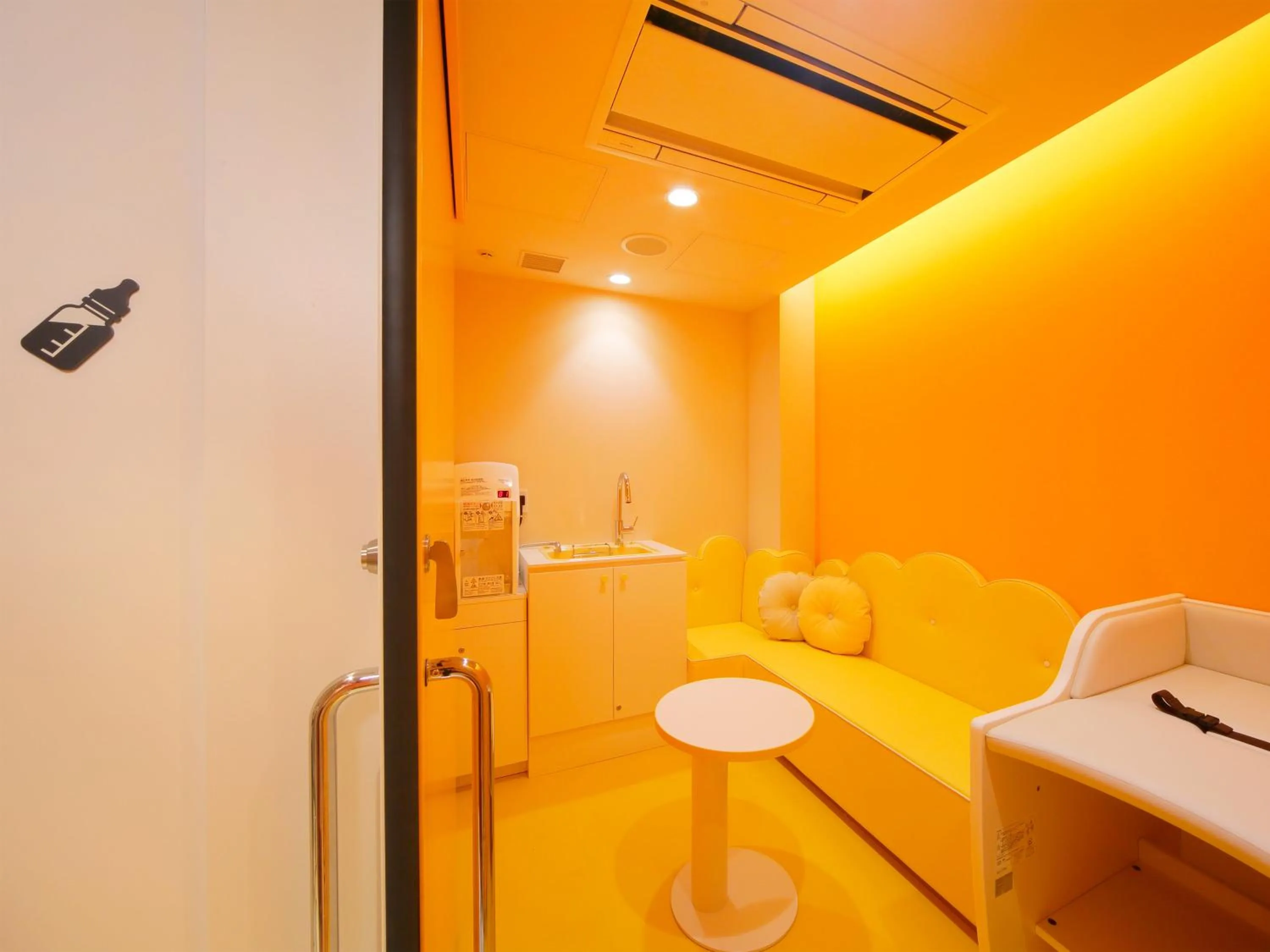 young children in Hotel Universal Port Vita