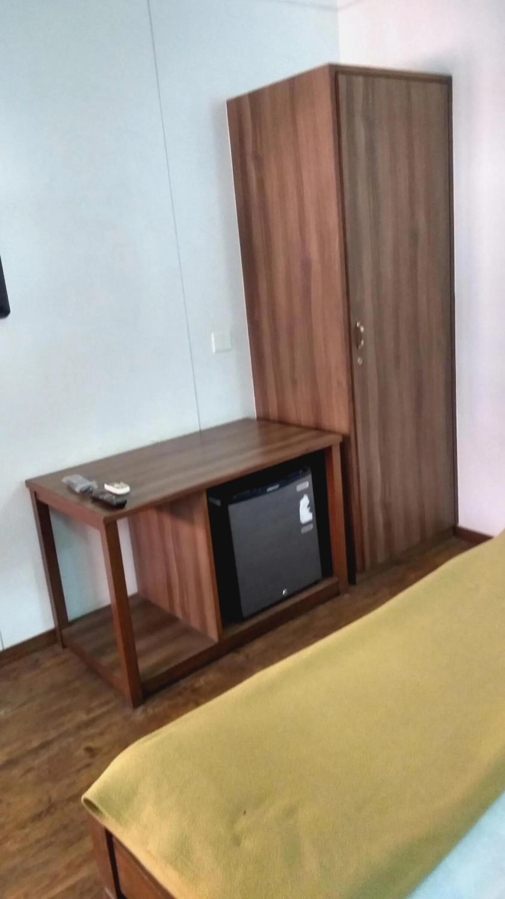 TV and multimedia, Bed in Carlton Hotel Mumbai - Behind Taj Mahal Palace Colaba Mumbai