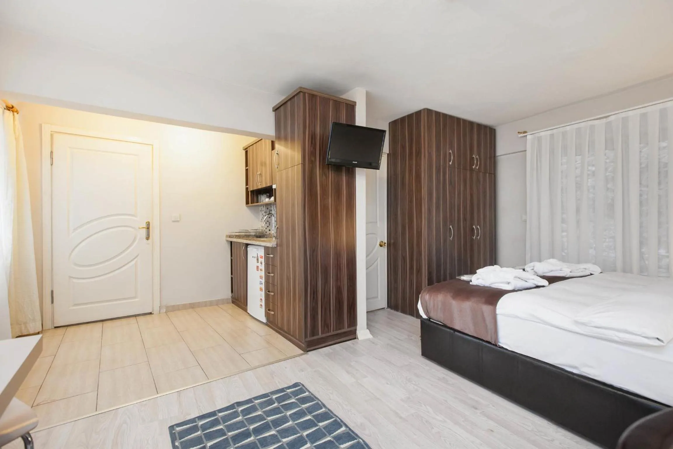 Kitchen or kitchenette, Bed in Résidence Le Rêve