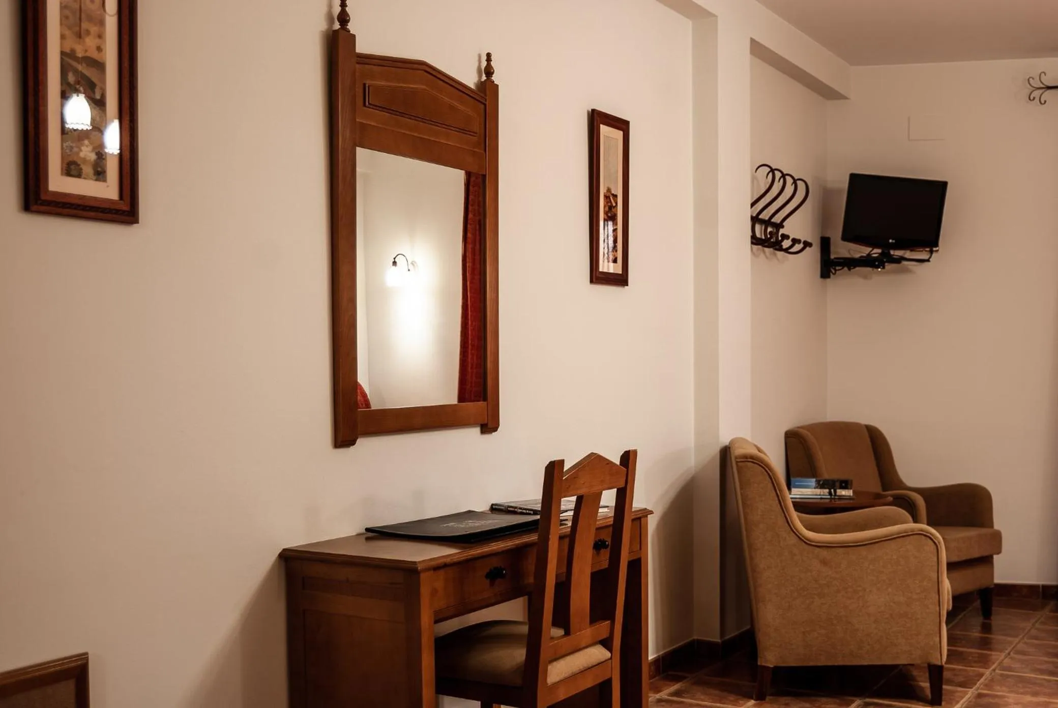 Bedroom in Hotel La Fragua II