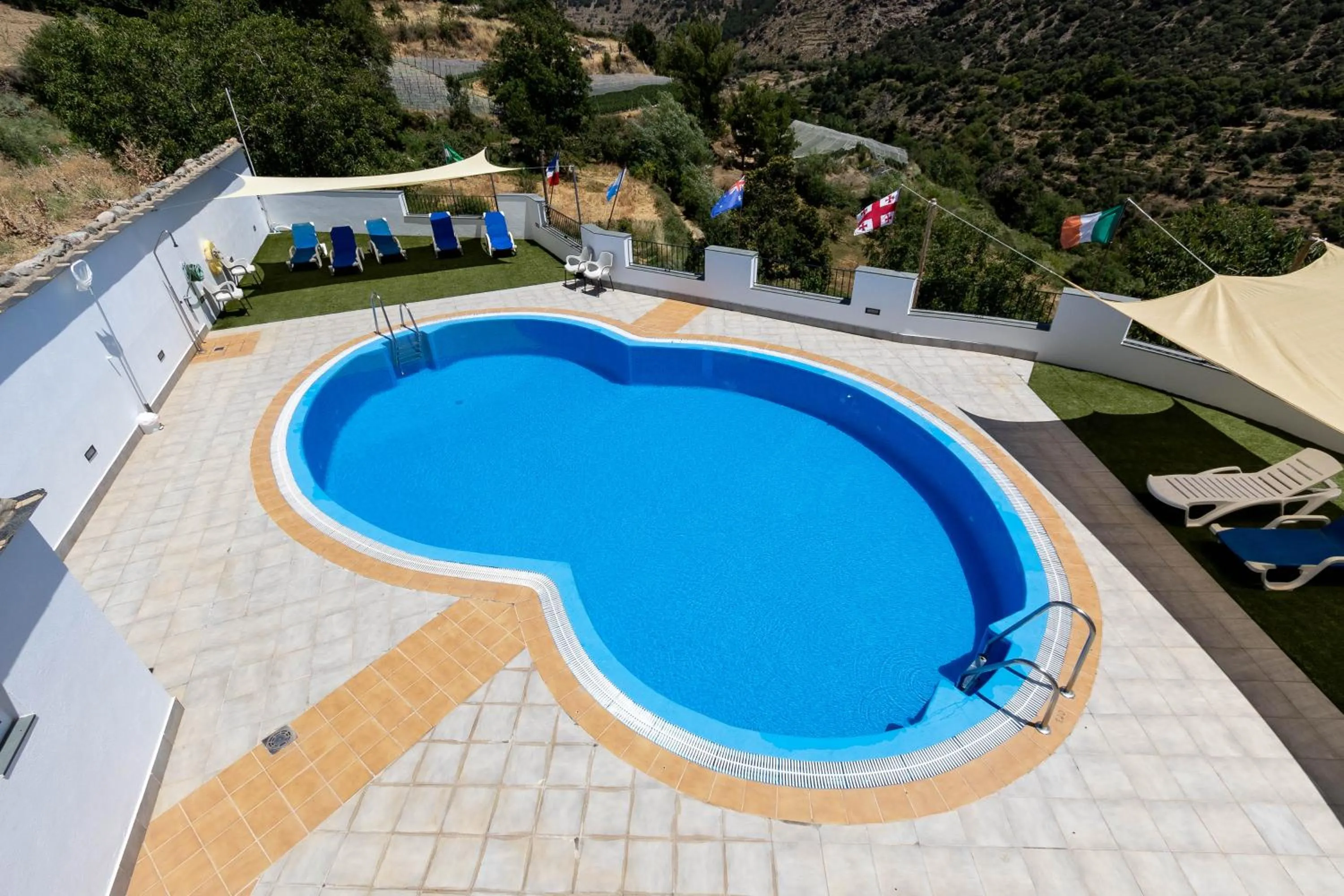 Swimming pool in Hotel La Fragua II