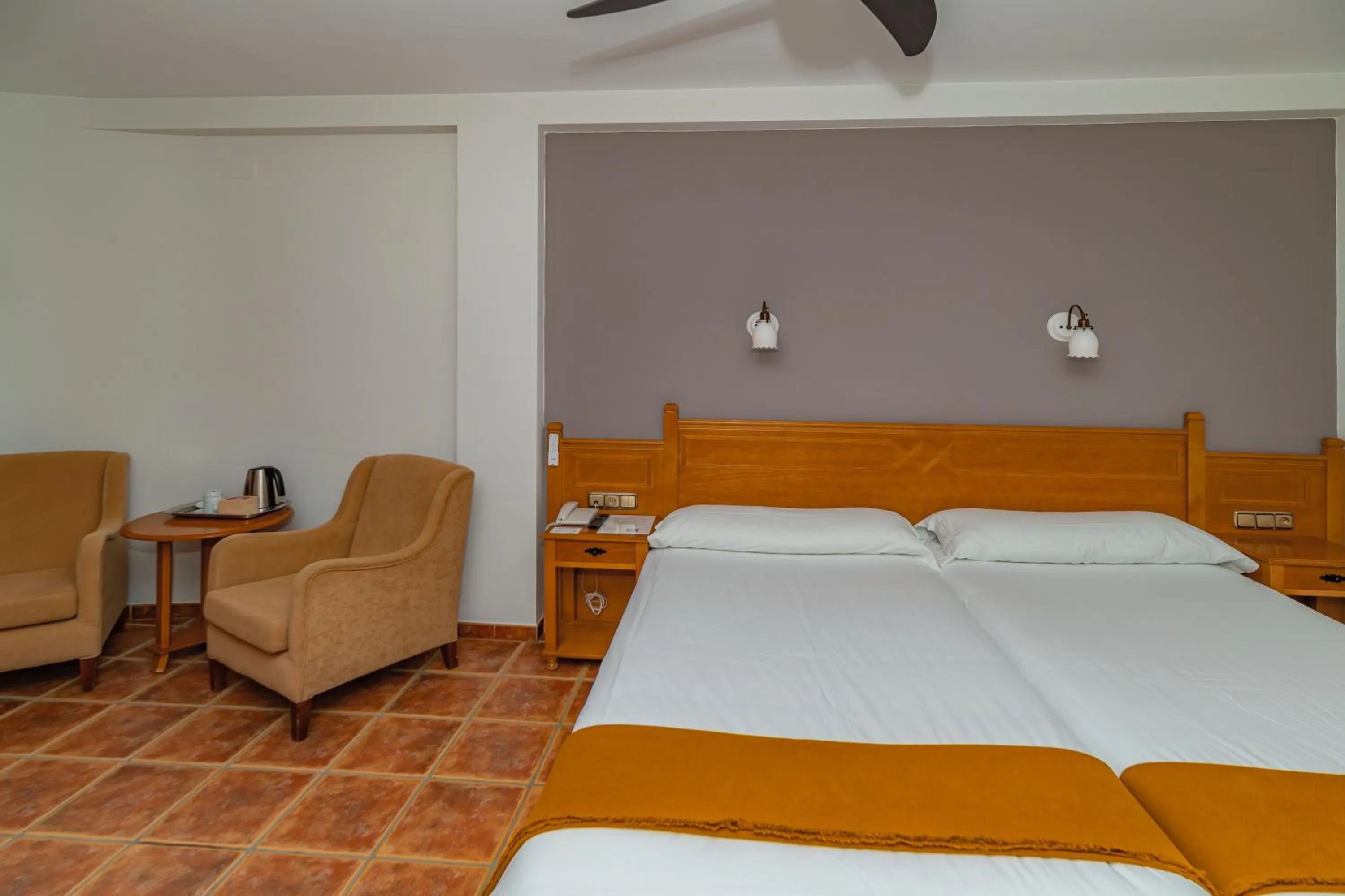 Bed in Hotel La Fragua II