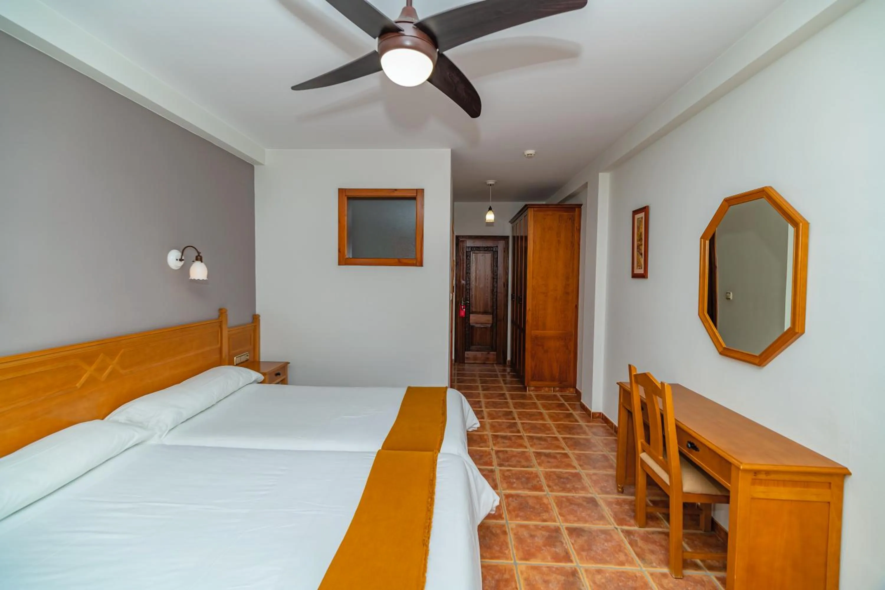 Bed in Hotel La Fragua II