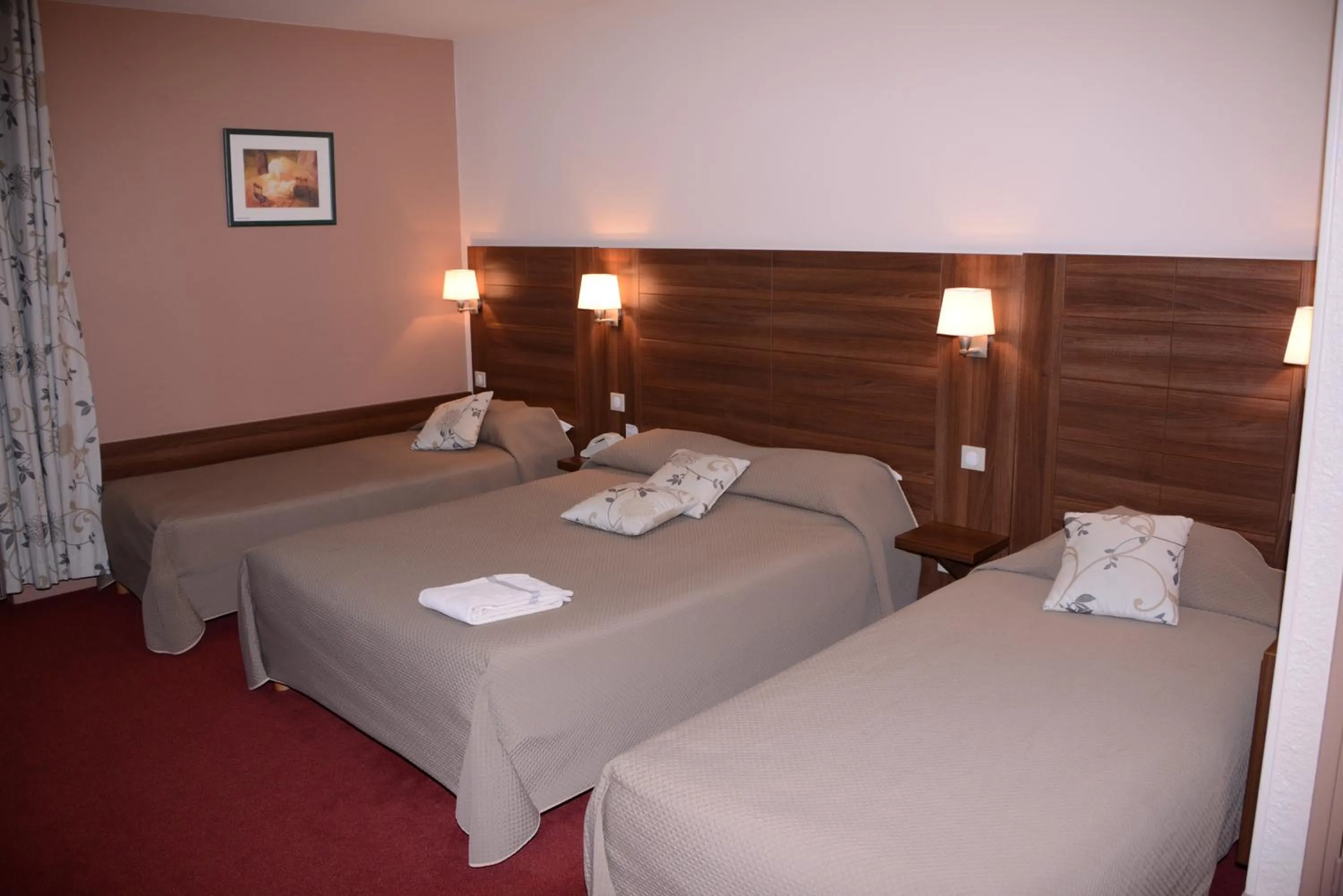 Bed in Hôtel de Bourgogne