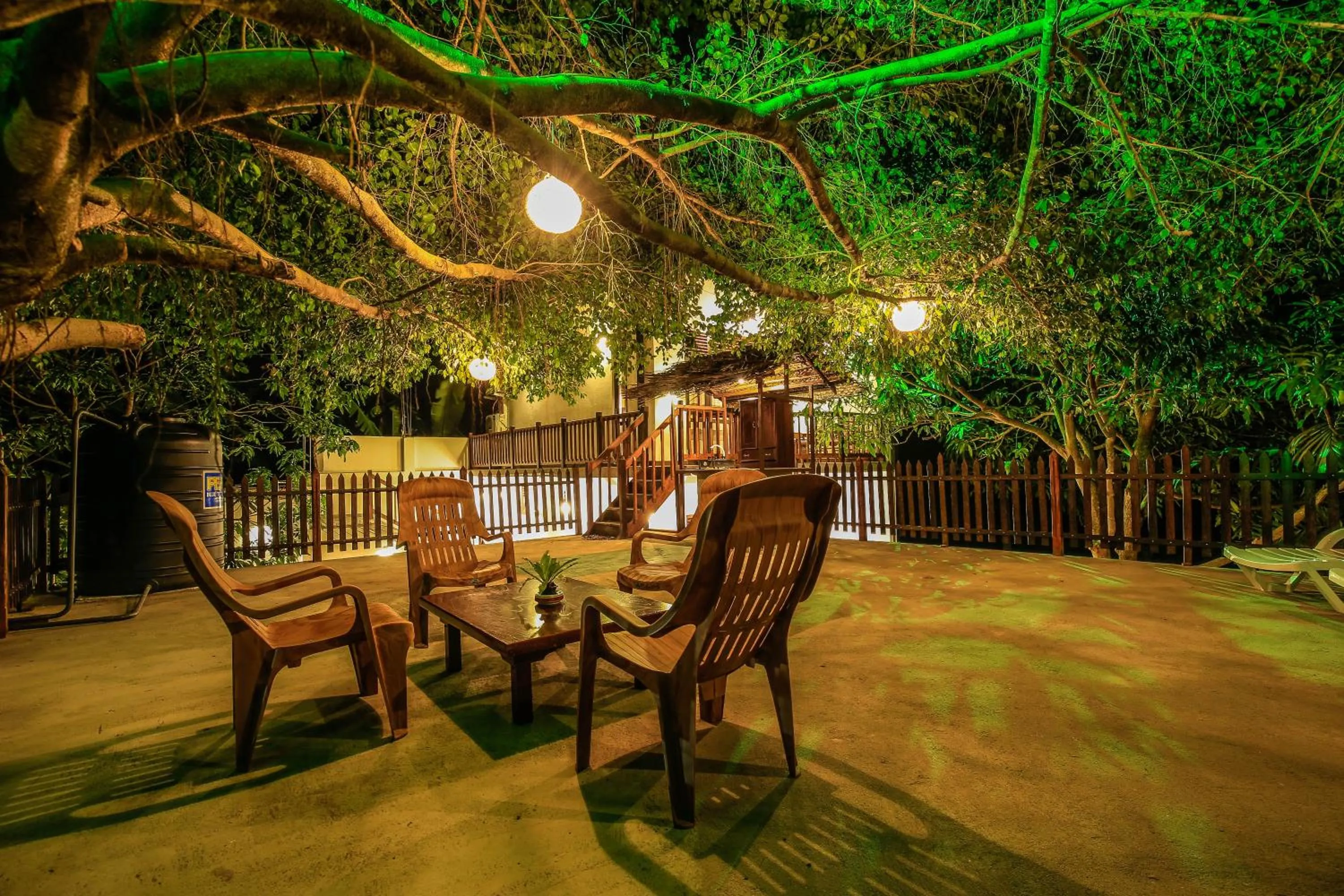 Restaurant/places to eat in Amazing Villa