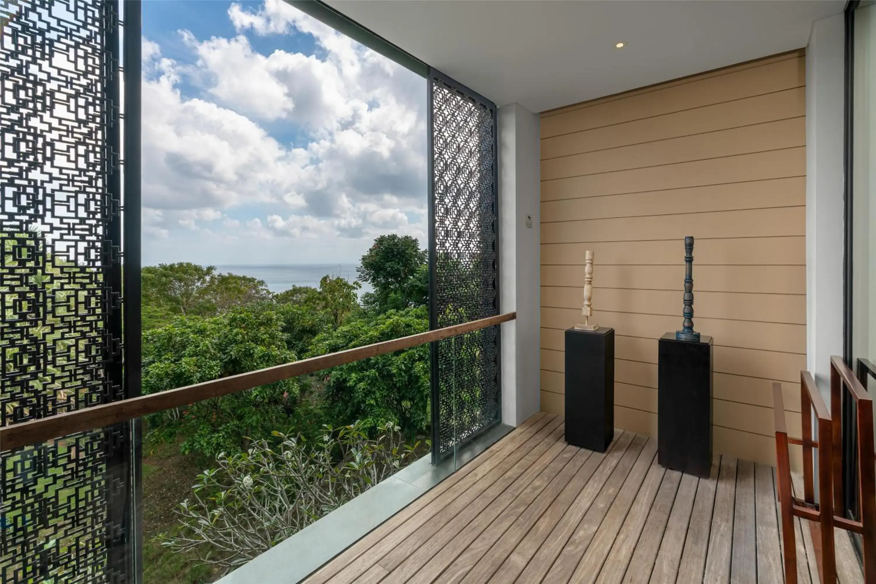 Bedroom in Radisson Blu Bali Uluwatu Bedroom in Radisson Blu Bali Uluwatu