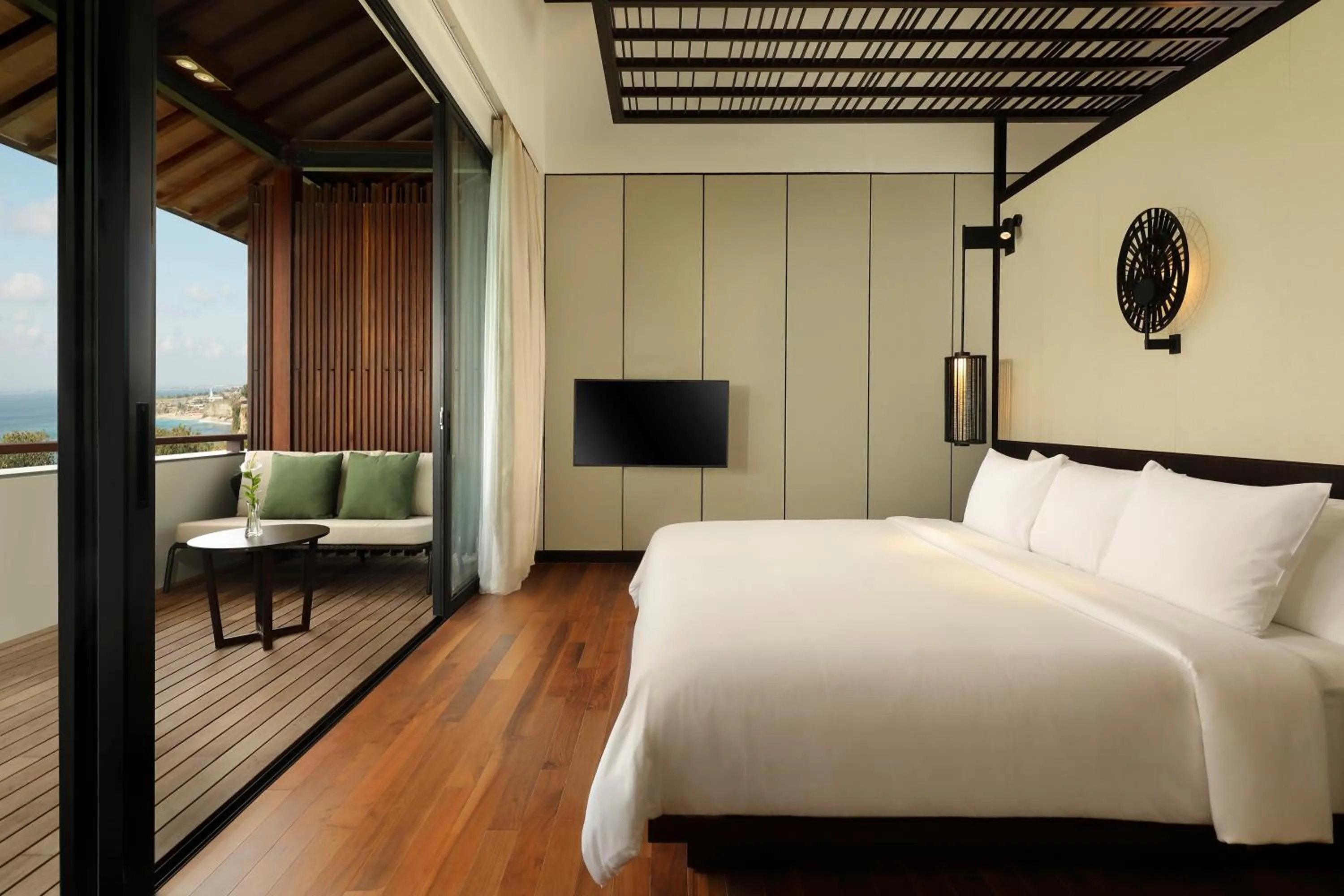 Property building, Bed in Radisson Blu Bali Uluwatu