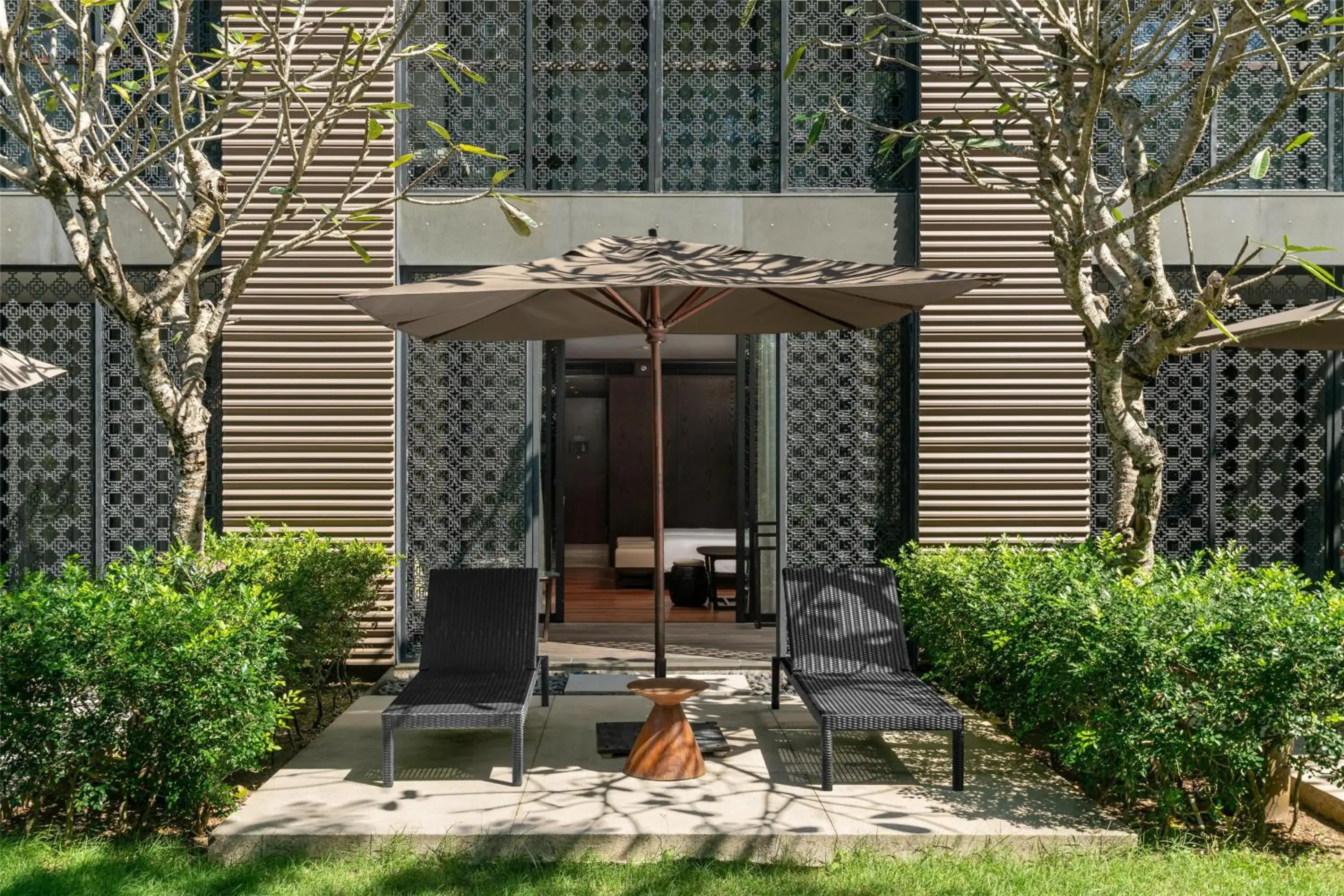 Garden view in Radisson Blu Bali Uluwatu Garden view in Radisson Blu Bali Uluwatu