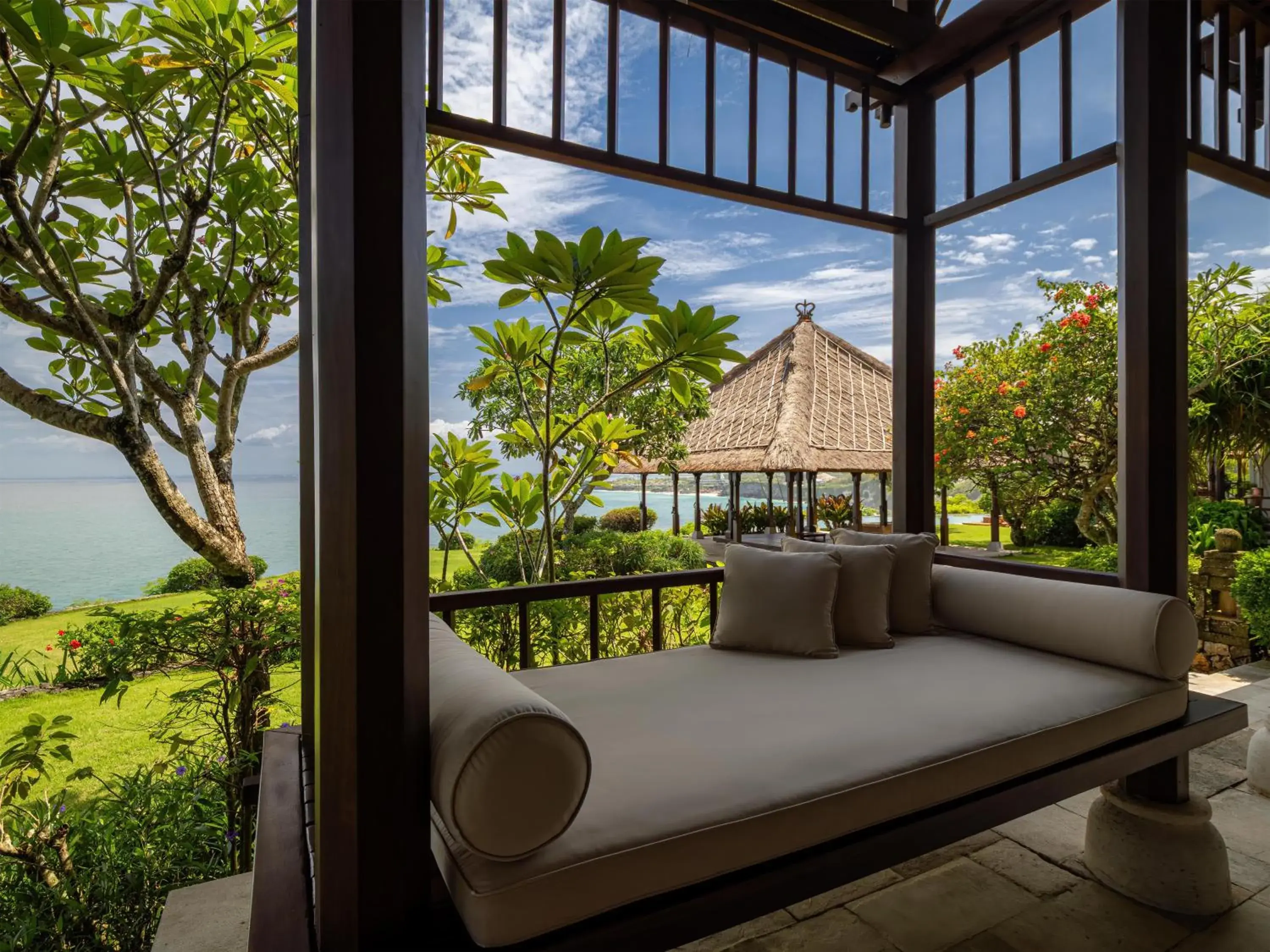 Bedroom in Radisson Blu Bali Uluwatu Bedroom in Radisson Blu Bali Uluwatu