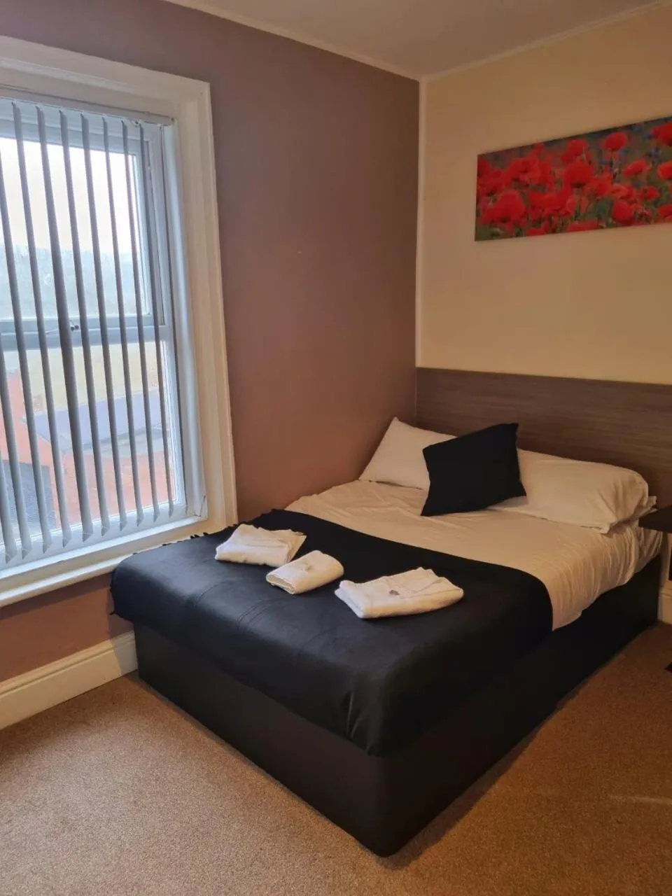 Bedroom, Bed in The Royal Windsor Hotel