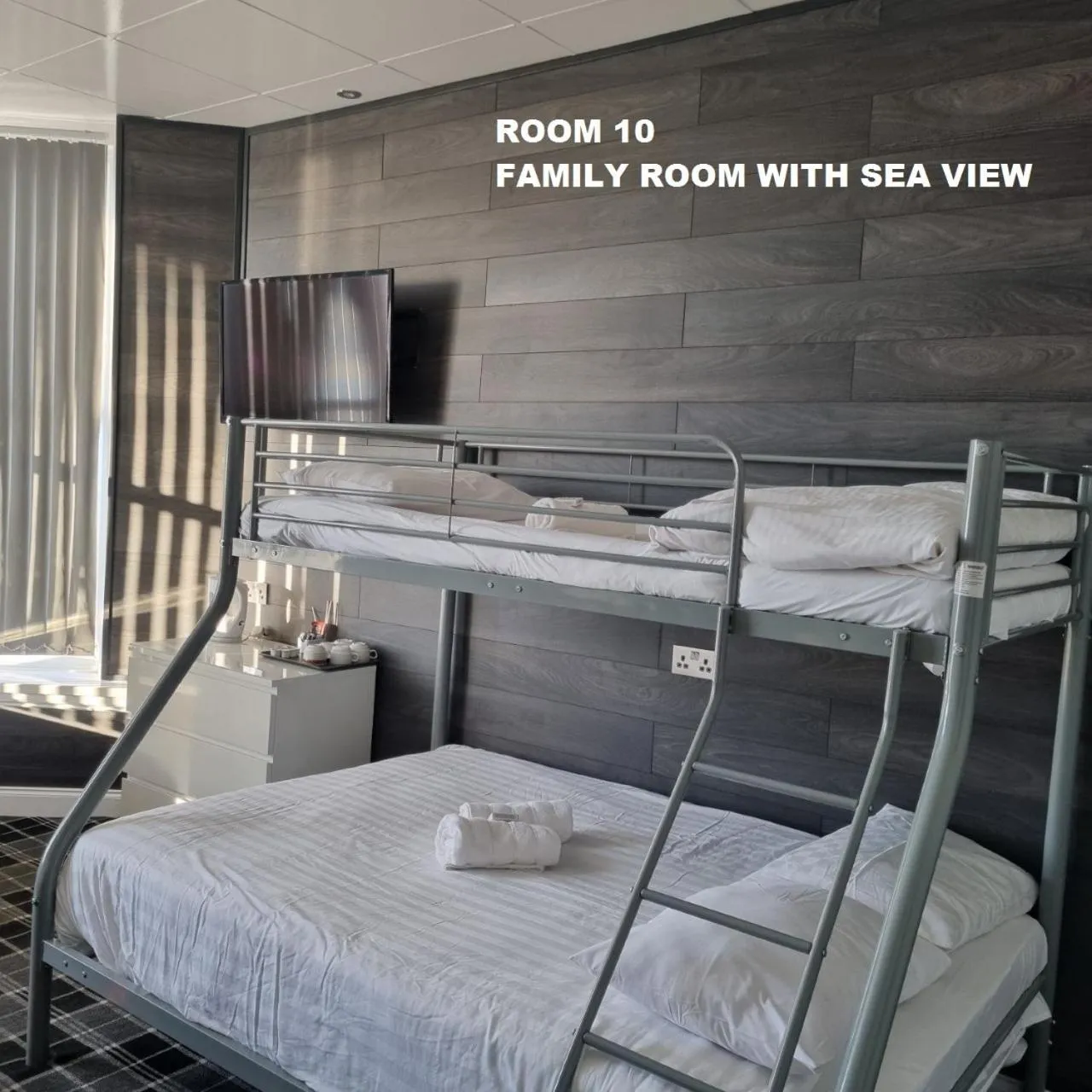 Quintuple Room with Sea View in The Royal Windsor Hotel