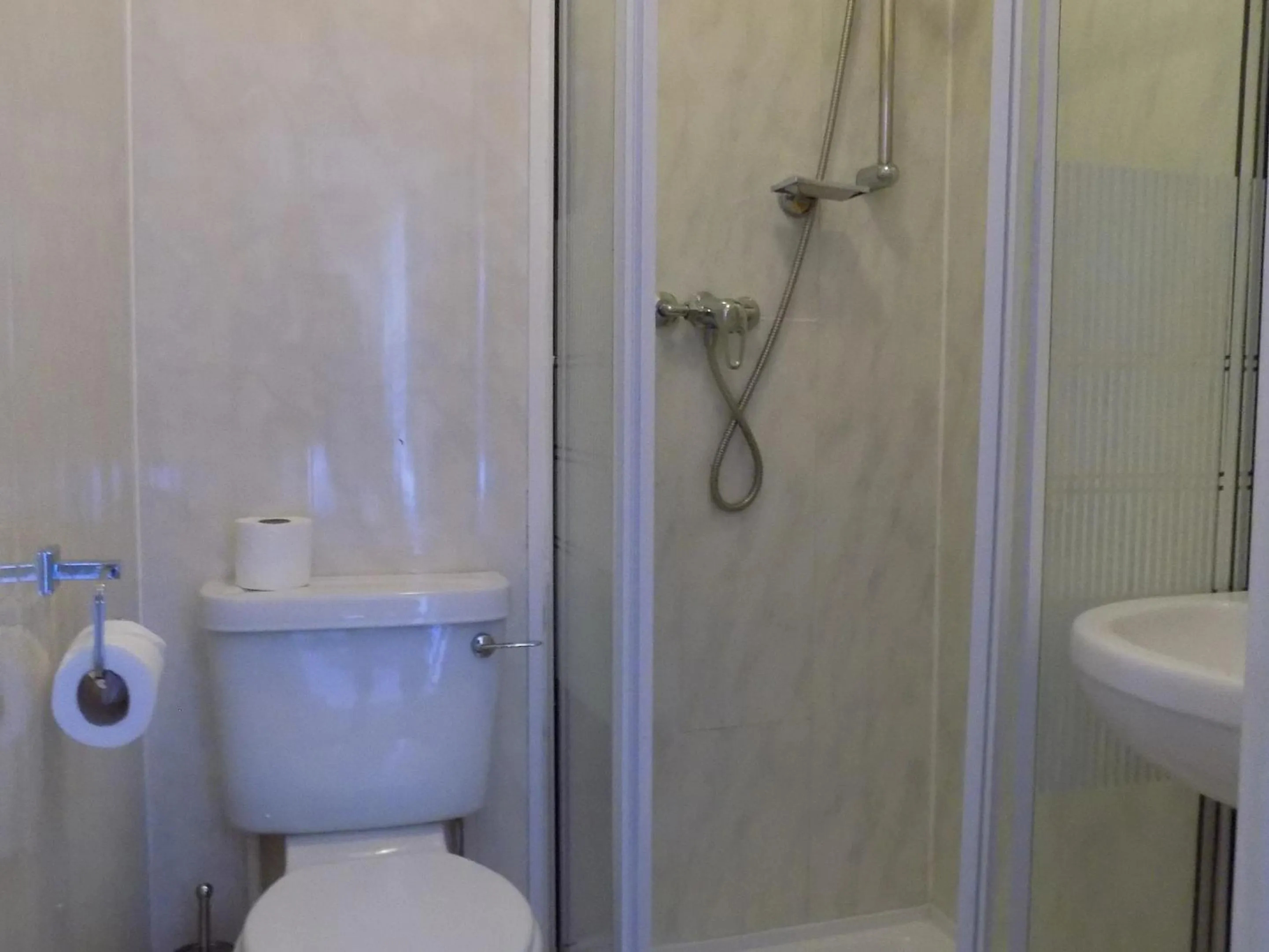 Bathroom in The Royal Windsor Hotel