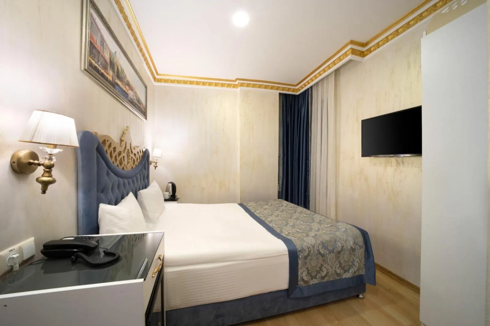 Bed in Ayasultan Hotel