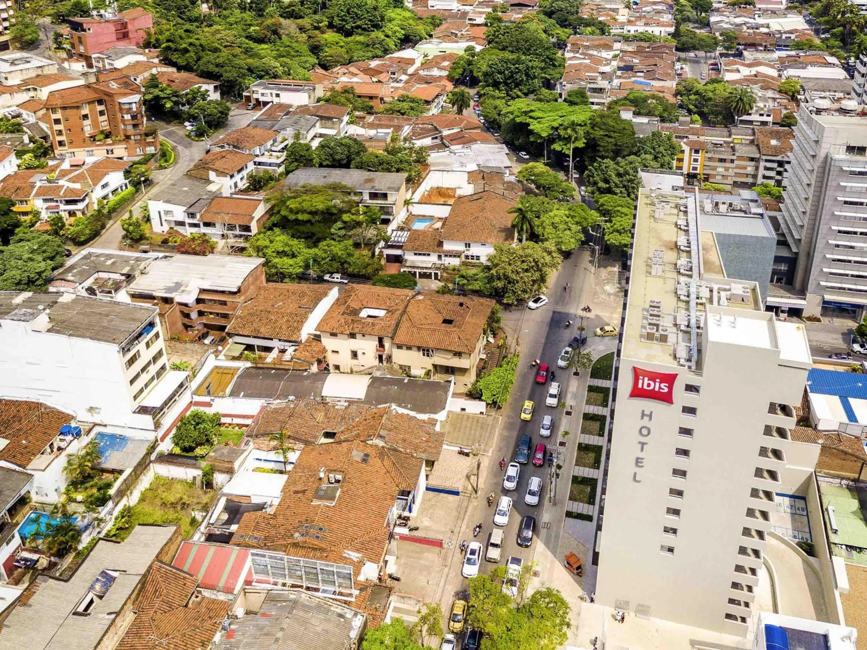 Property building in Hotel Ibis Cali Granada