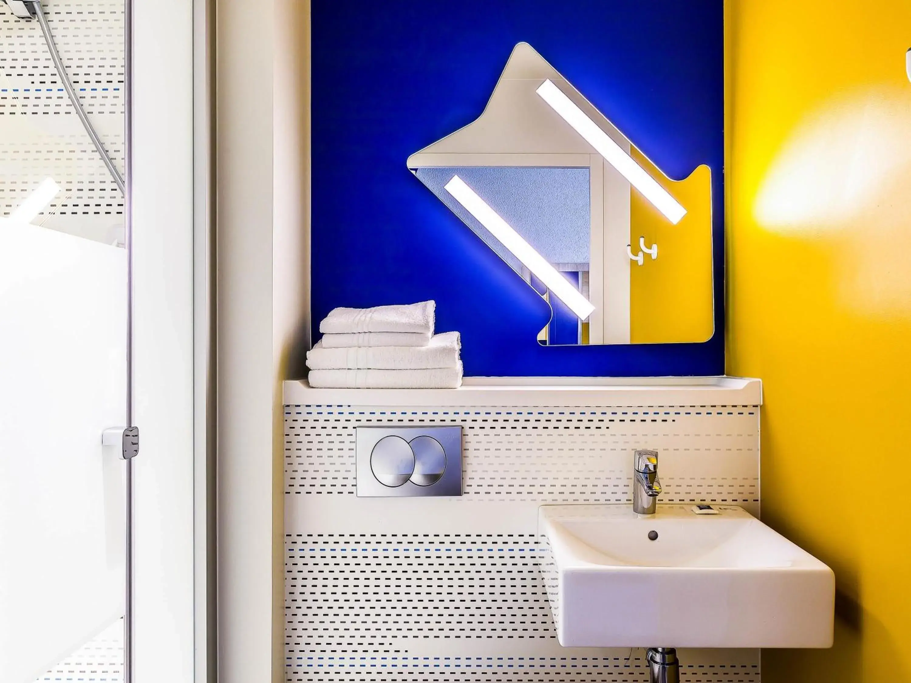 Bedroom in ibis budget Paris Gennevilliers Bedroom in ibis budget Paris Gennevilliers