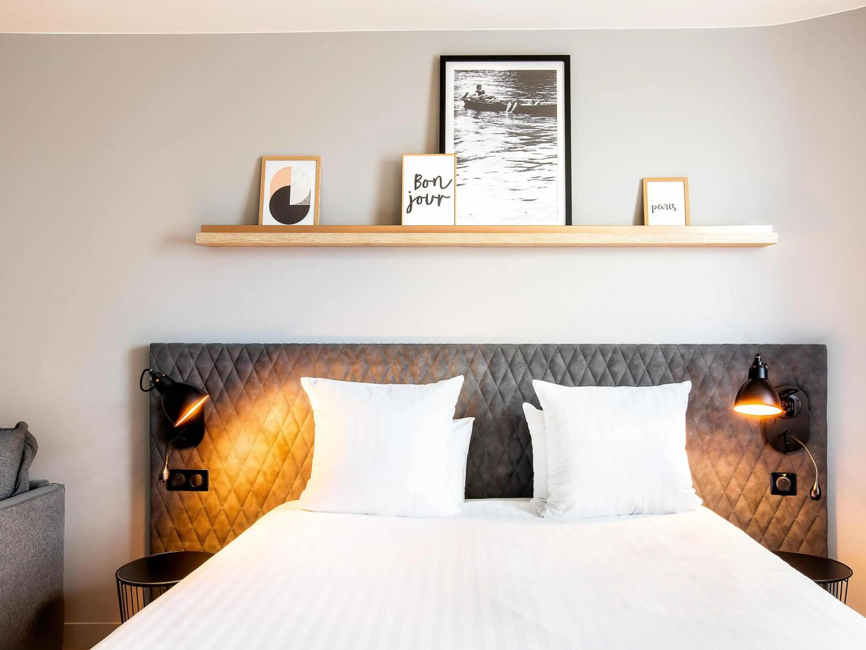 Bedroom, Bed in Hôtel Mercure Paris Gennevilliers