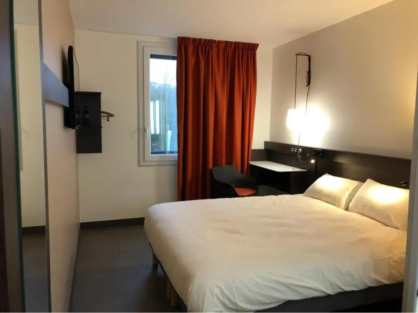 Bed in Ibis Budget Annecy sud-Poisy Bed in Ibis Budget Annecy sud-Poisy