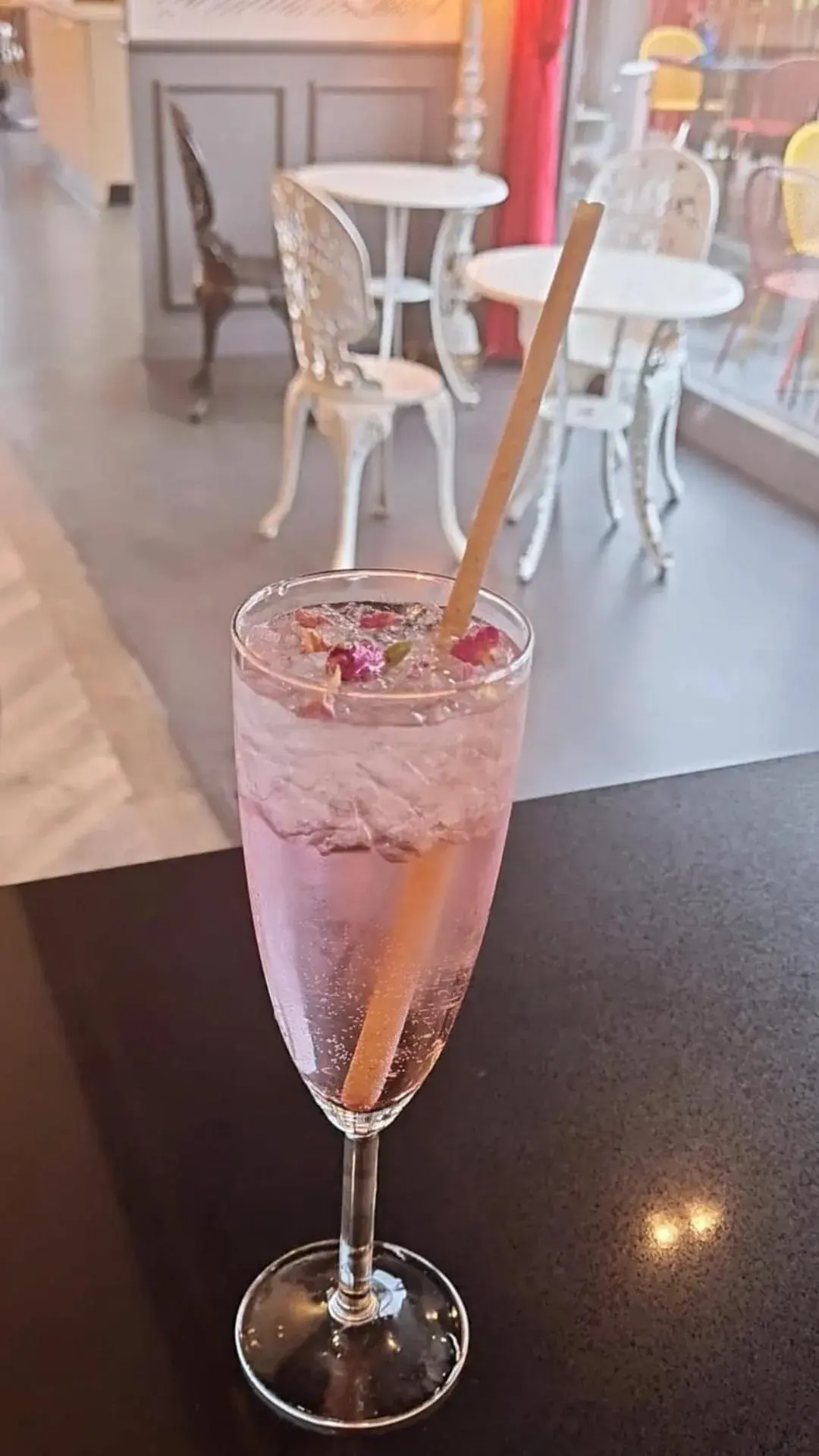 Lounge or bar in ibis Styles Genève Carouge Lounge or bar in ibis Styles Genève Carouge