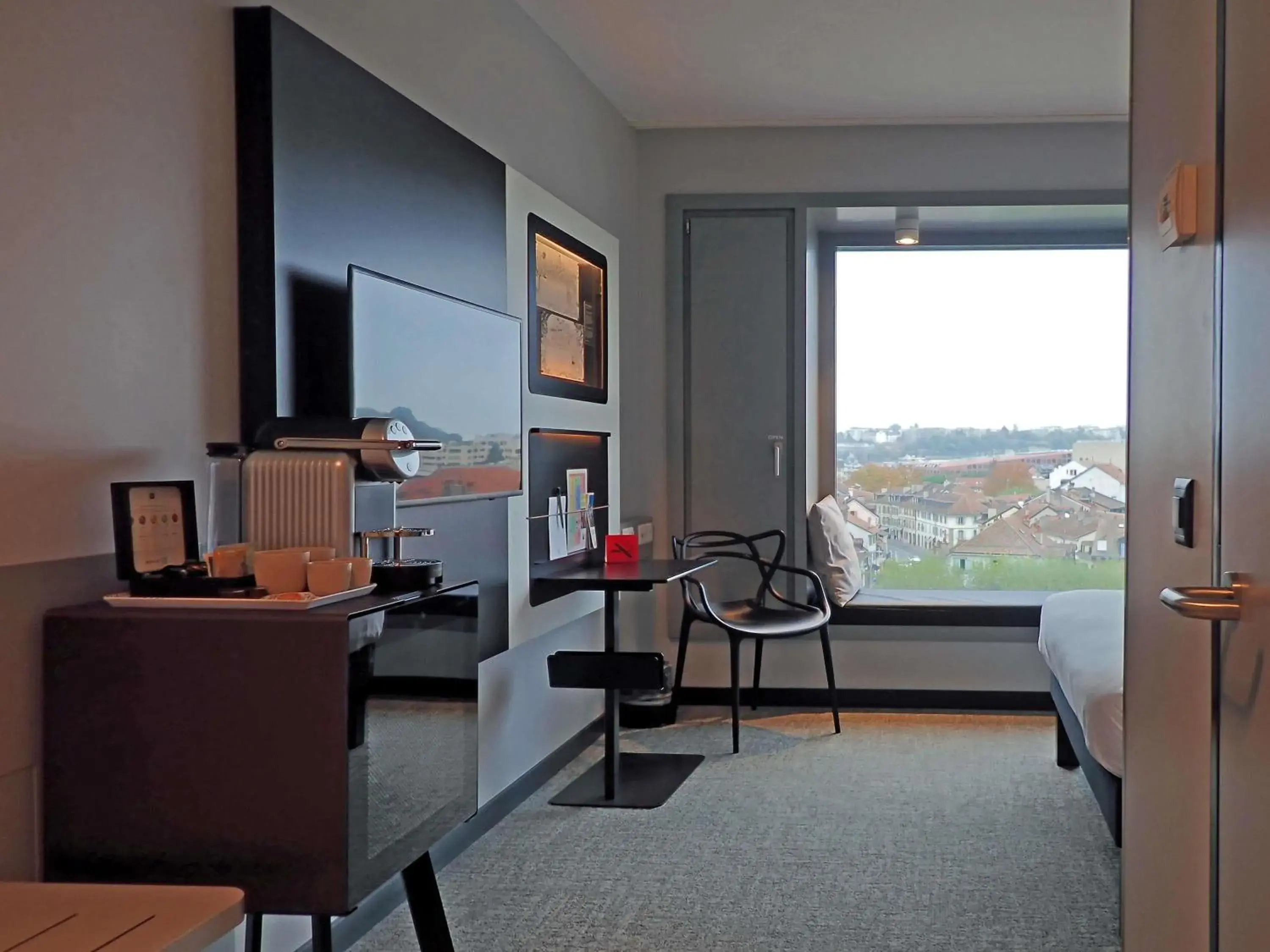 Bedroom in ibis Styles Genève Carouge Bedroom in ibis Styles Genève Carouge