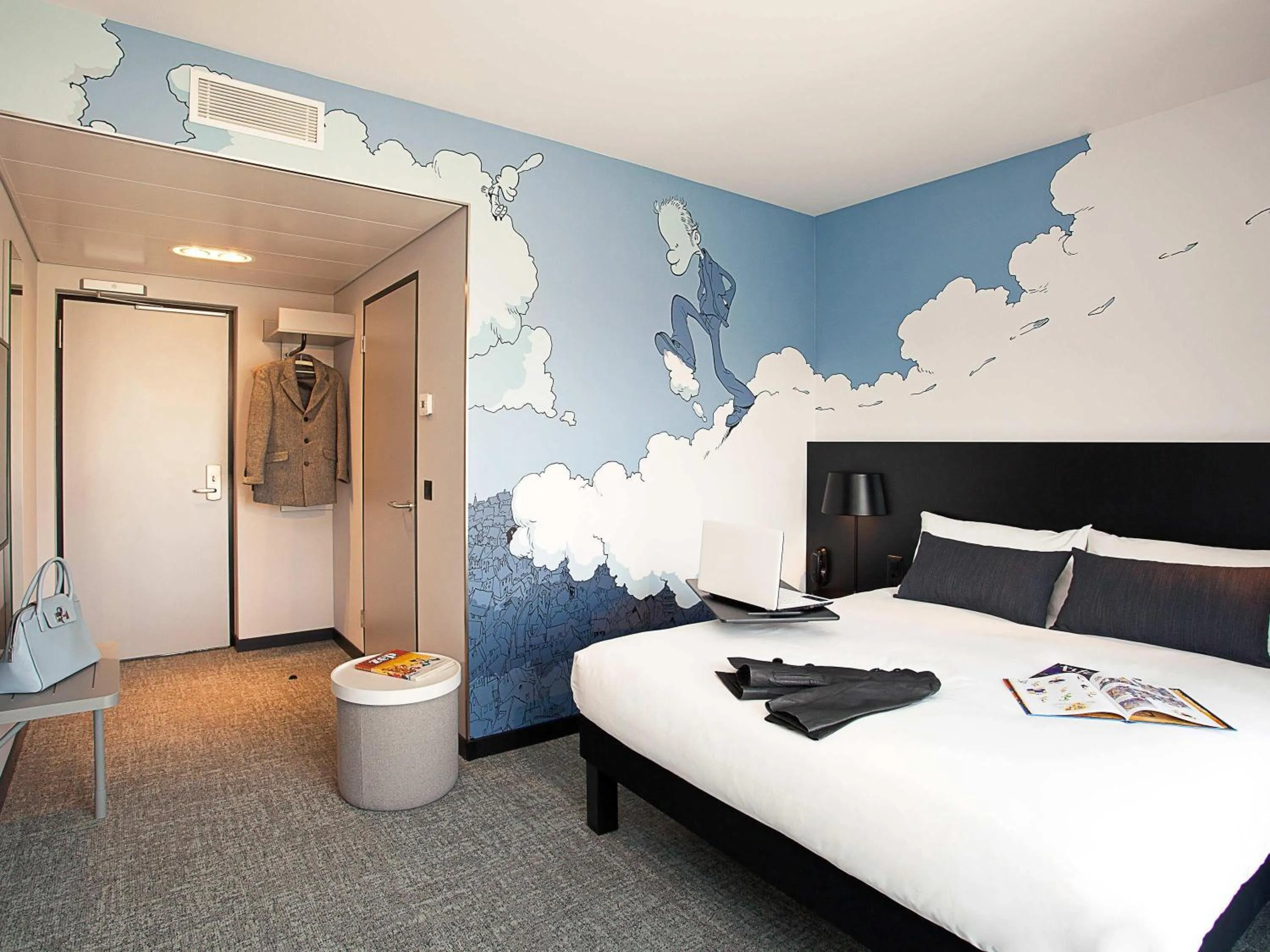 Bedroom, Bed in ibis Styles Genève Carouge