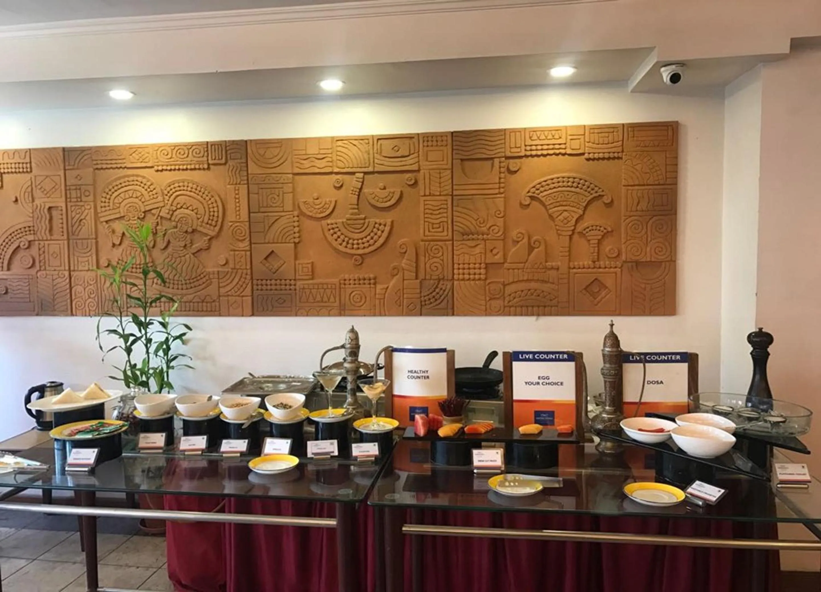 Buffet breakfast in Classic Sarovar Portico Trivandrum