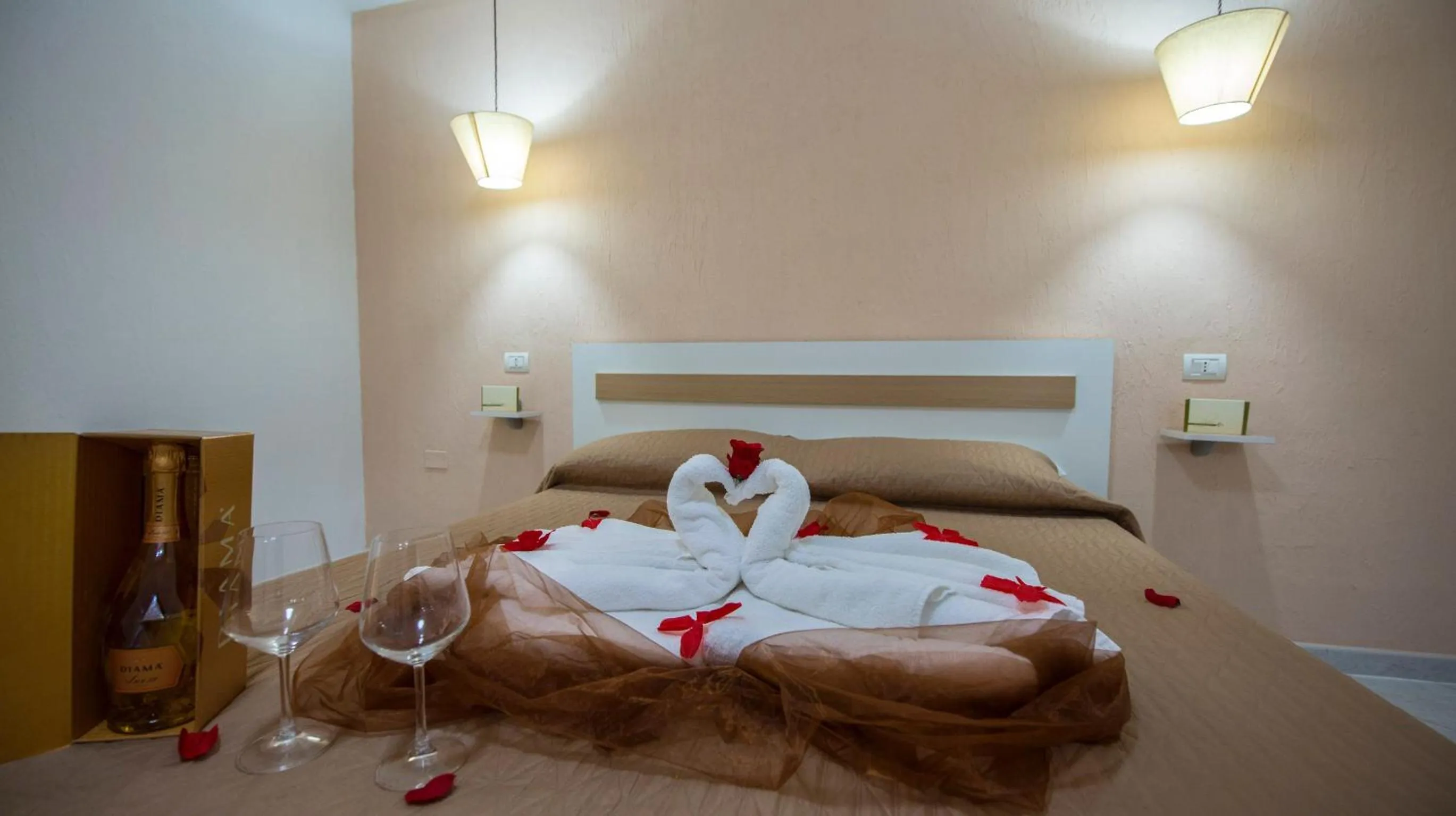 Bedroom, Bed in Villa Saturno