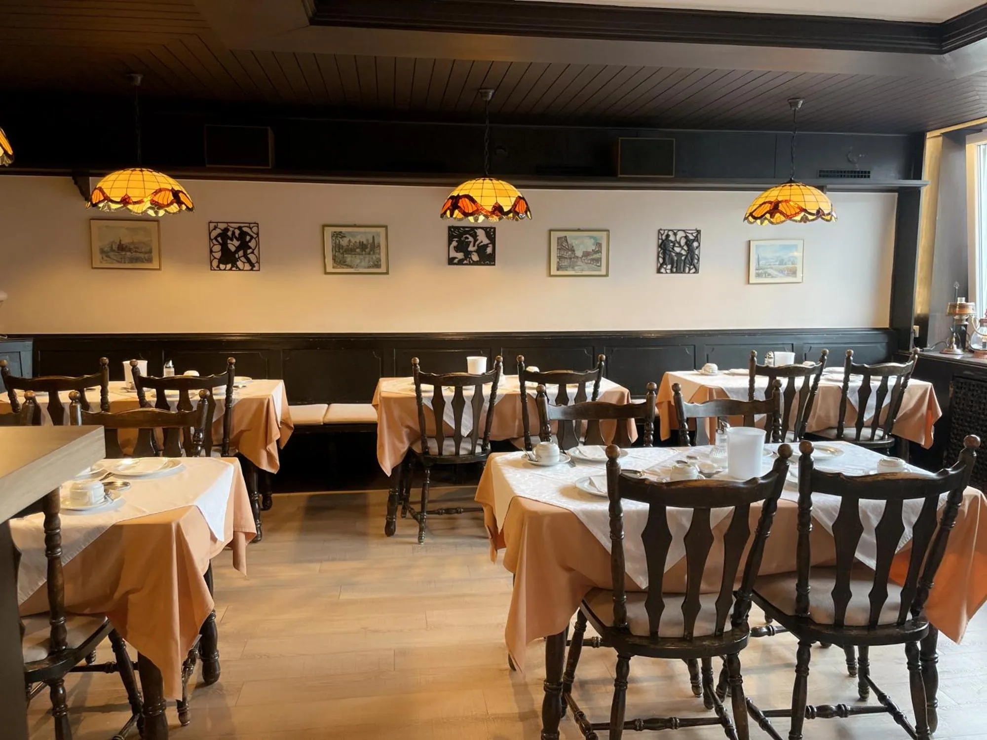 Buffet breakfast in Hotel Regina