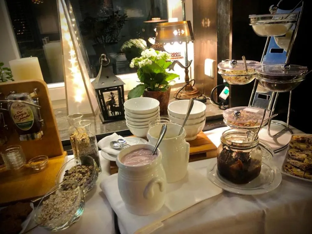 Buffet breakfast in Hotel Regina