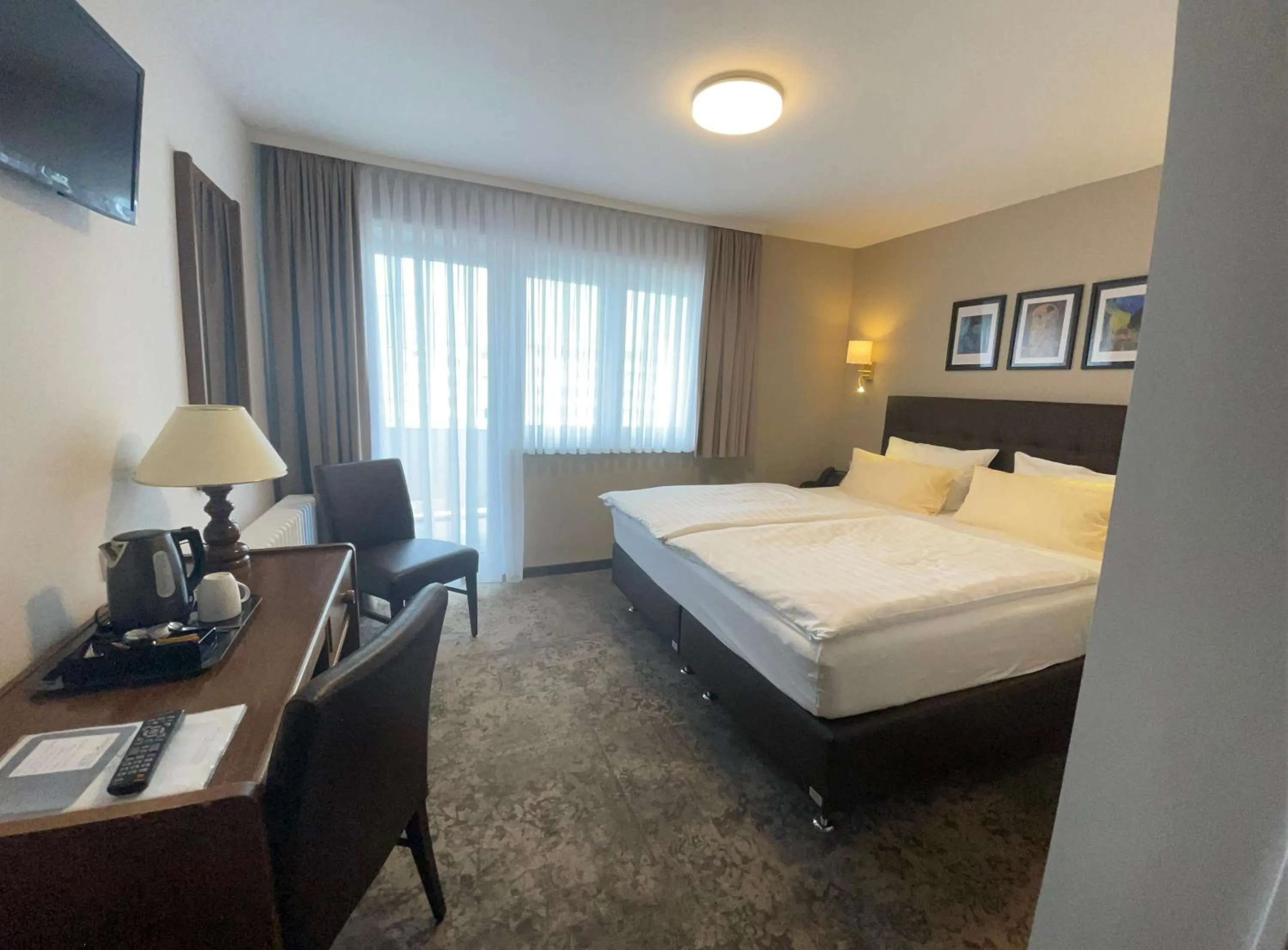 Bedroom, Bed in Hotel Regina