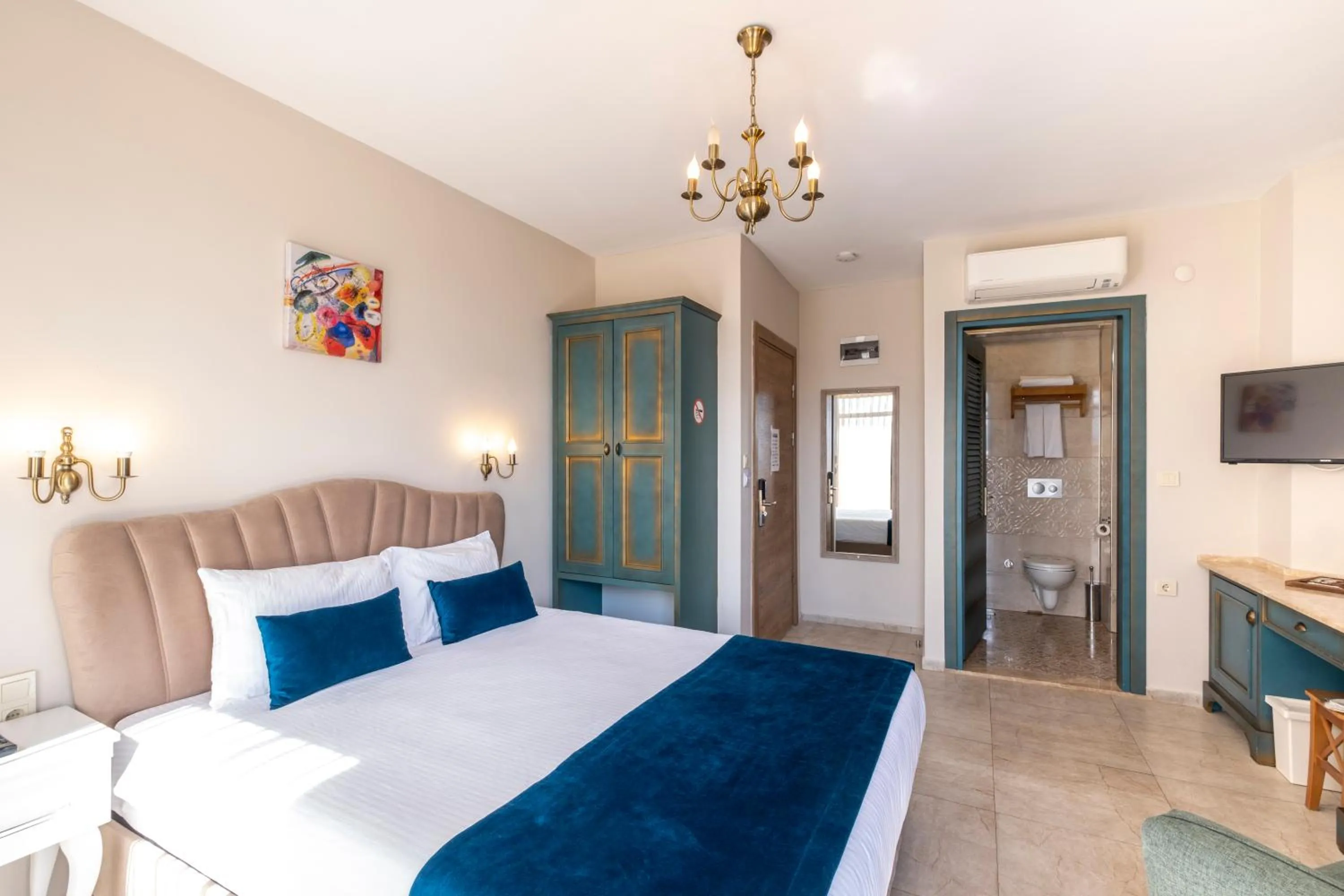 Bed in Villa Marine Hotel