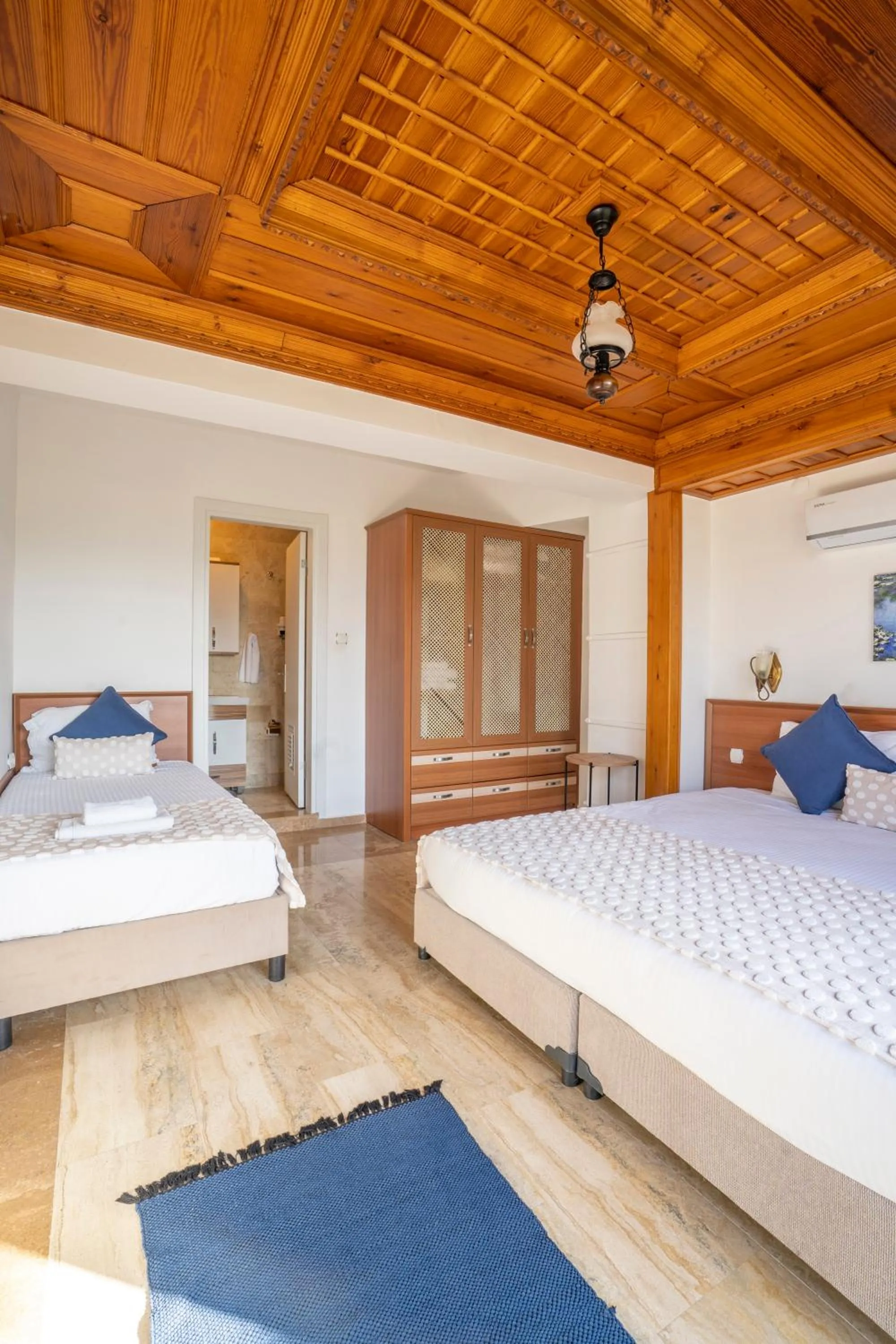 Bed in Villa Marine Hotel