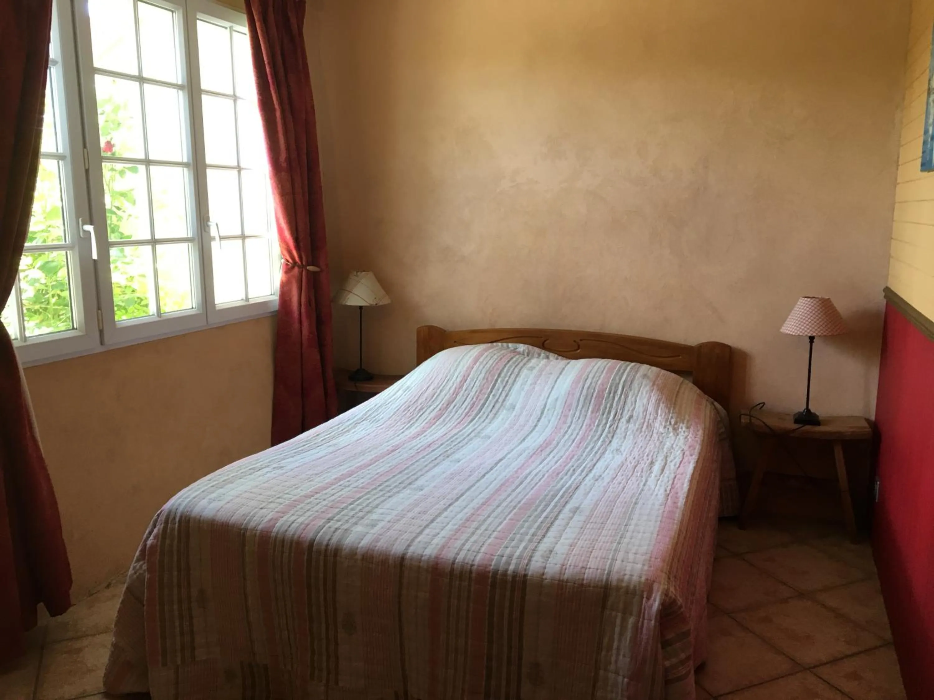 Bedroom, Bed in Le clos de Tournes