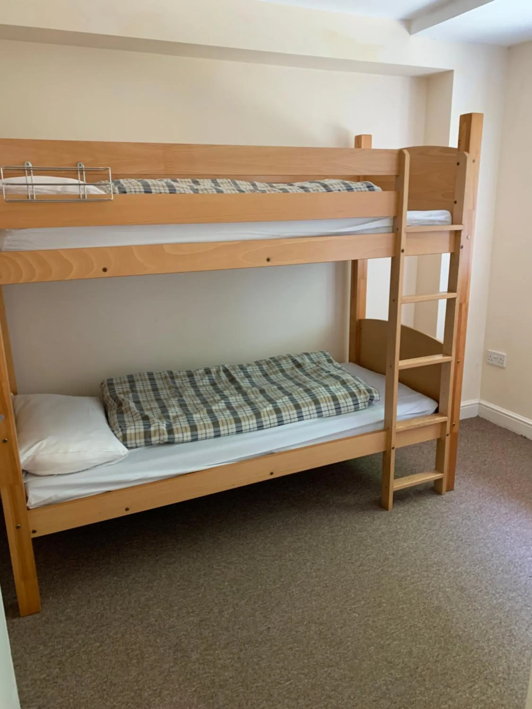 Budget Twin Room in Stonehenge Hostel Budget Twin Room in Stonehenge Hostel