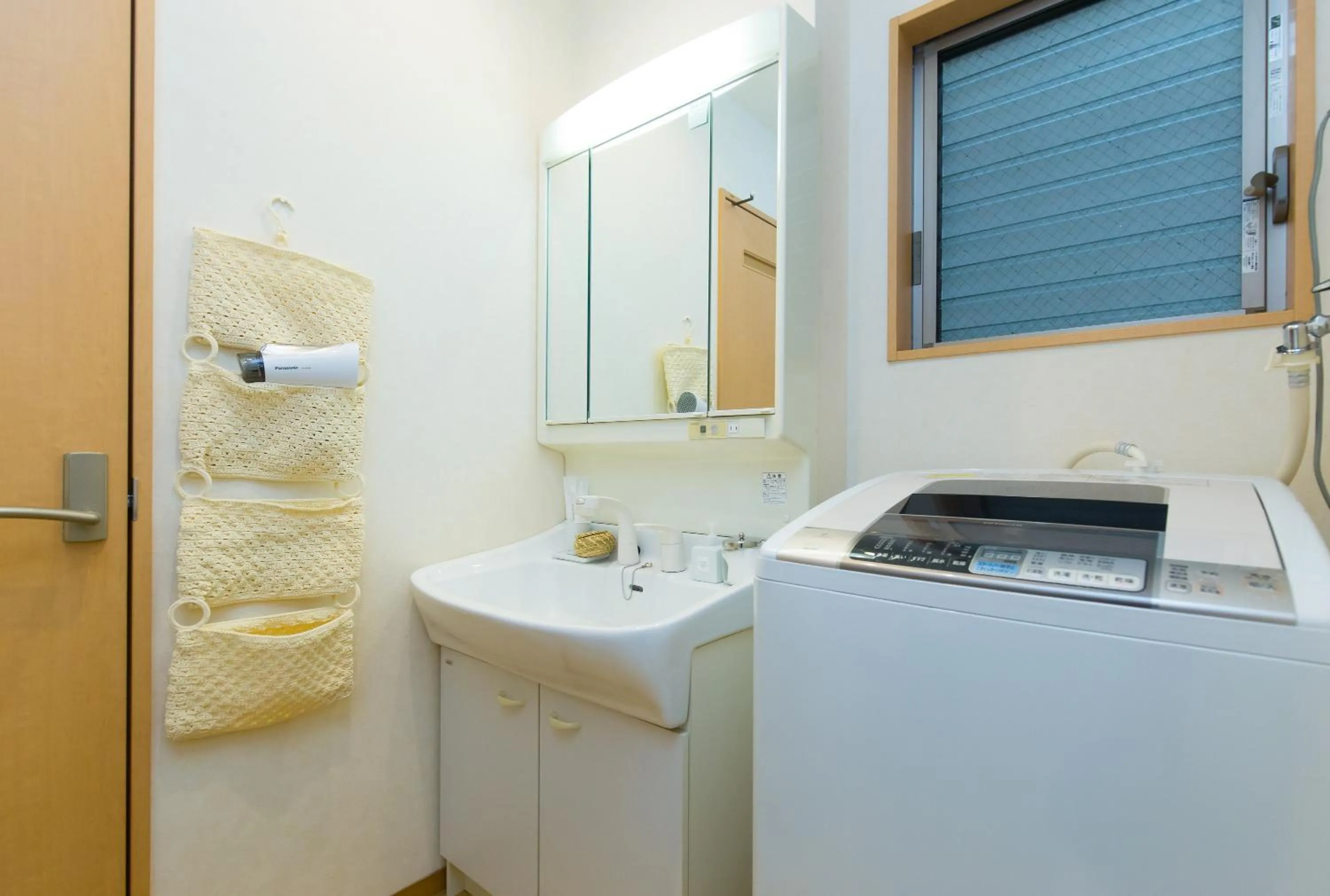 Area and facilities in Cha Cha An