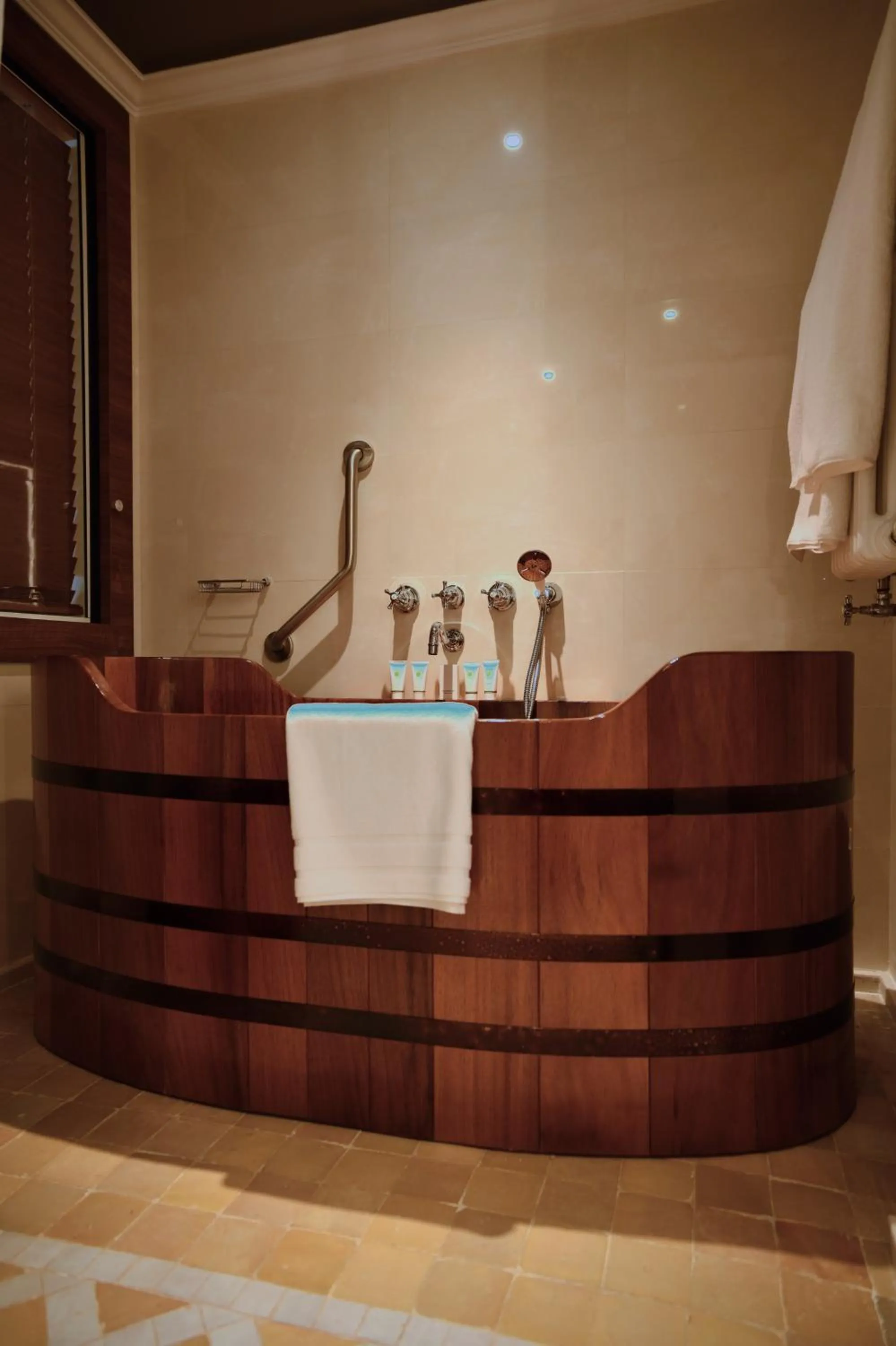 Shower in Château Roslane Boutique hôtel & Spa