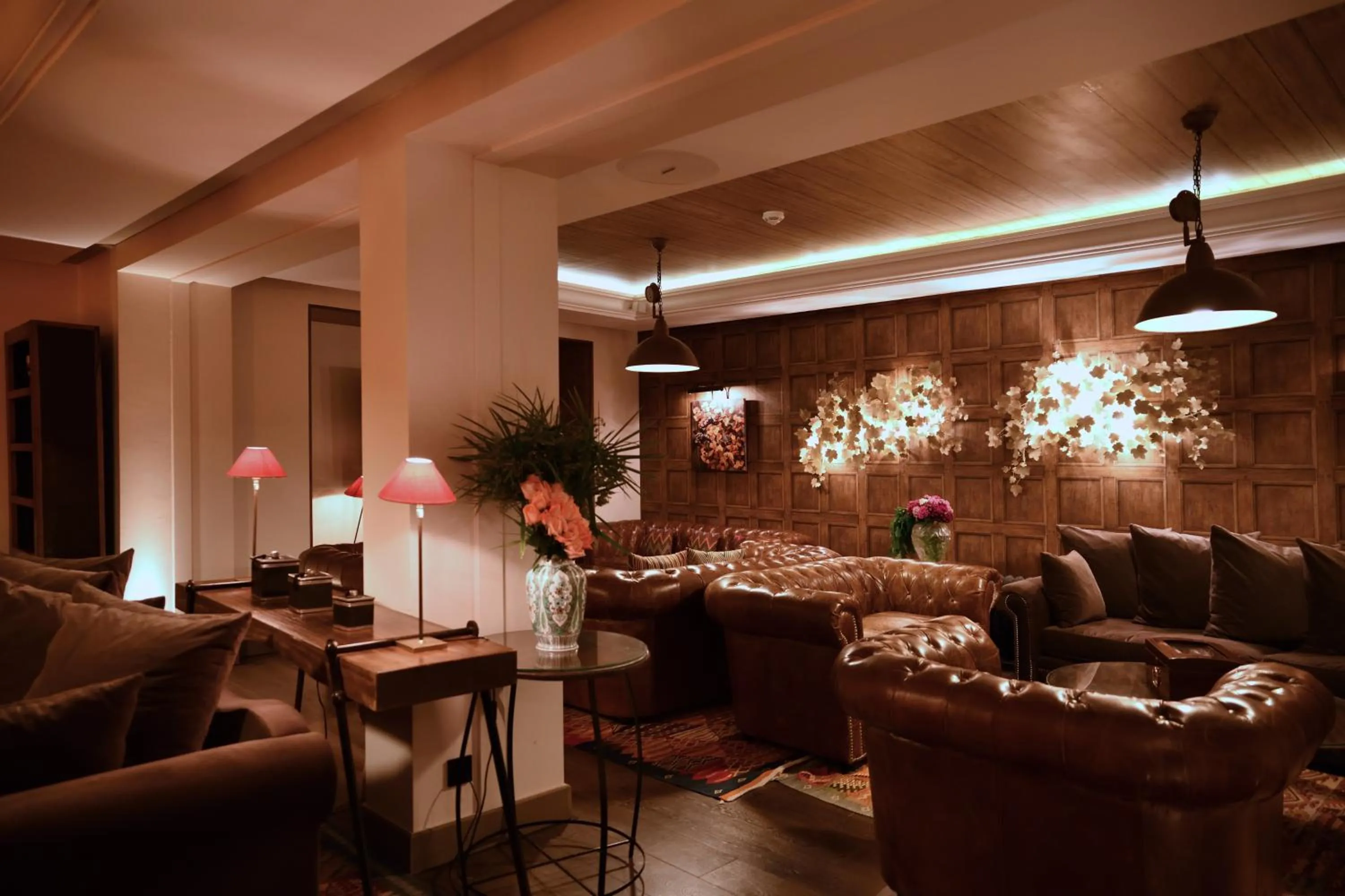 Communal lounge/ TV room in Château Roslane Boutique hôtel & Spa