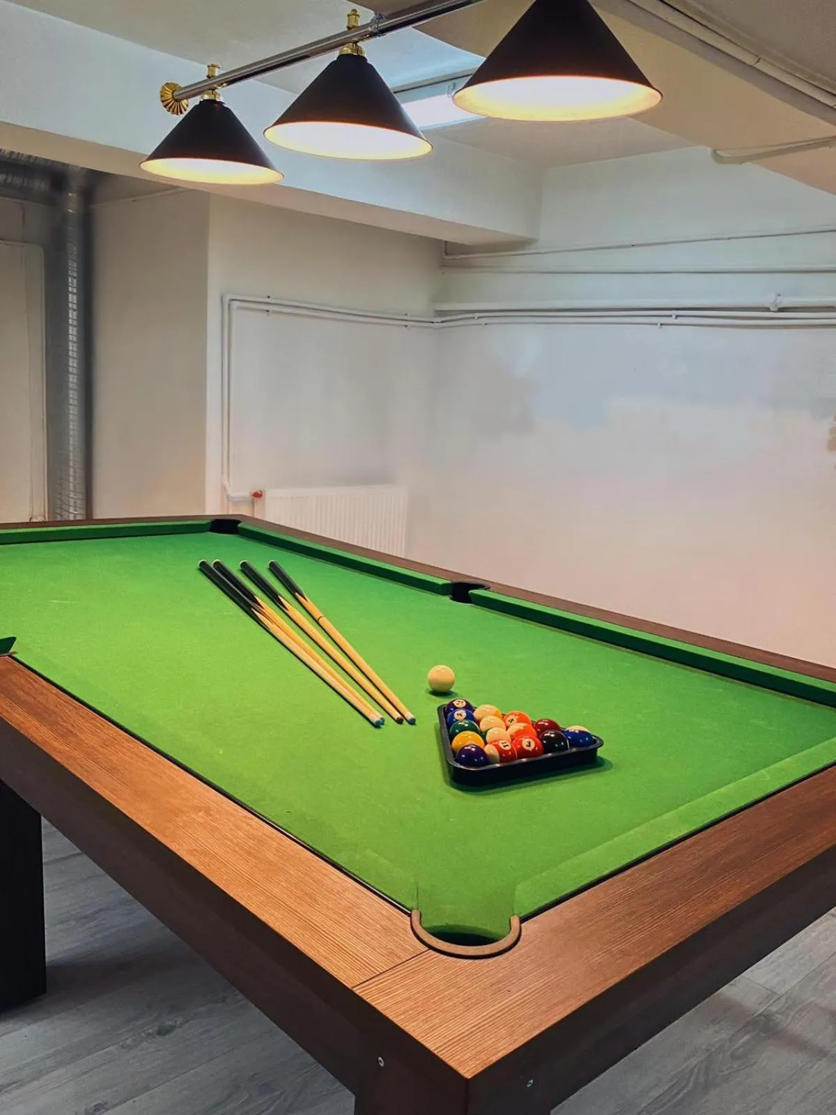 Billiard in Kapsuła Hostel Warszawa