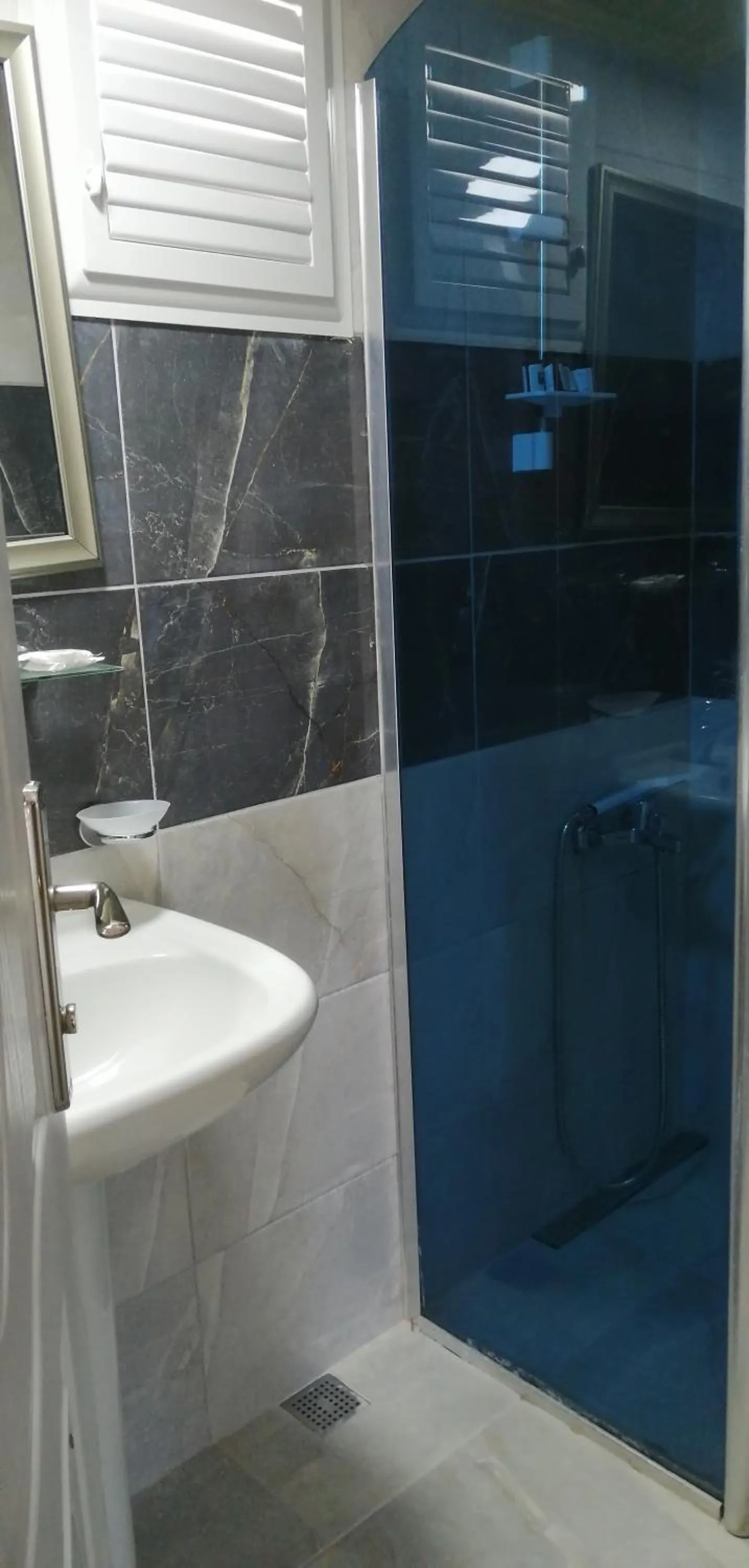 Shower, Bathroom in Durak Hotel ölüdeniz