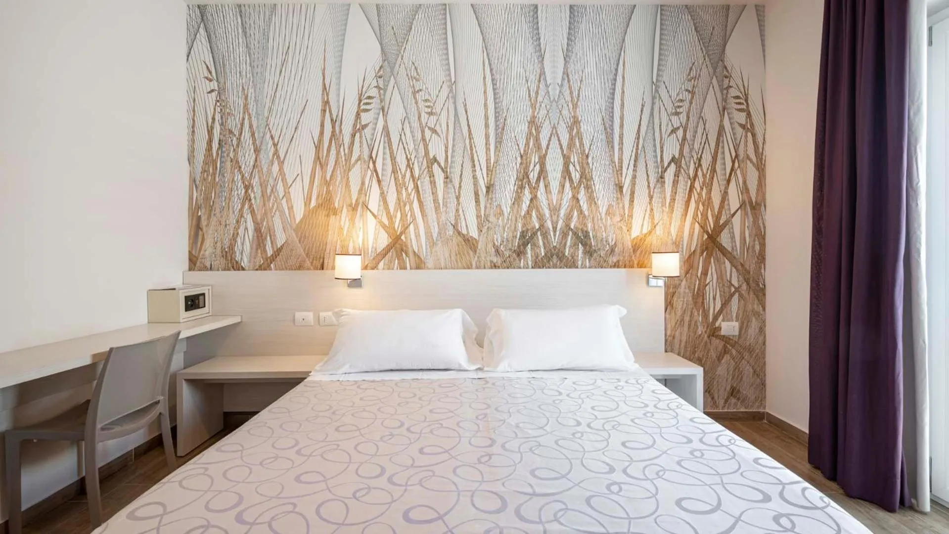 Bedroom, Bed in Hotel La Pineta