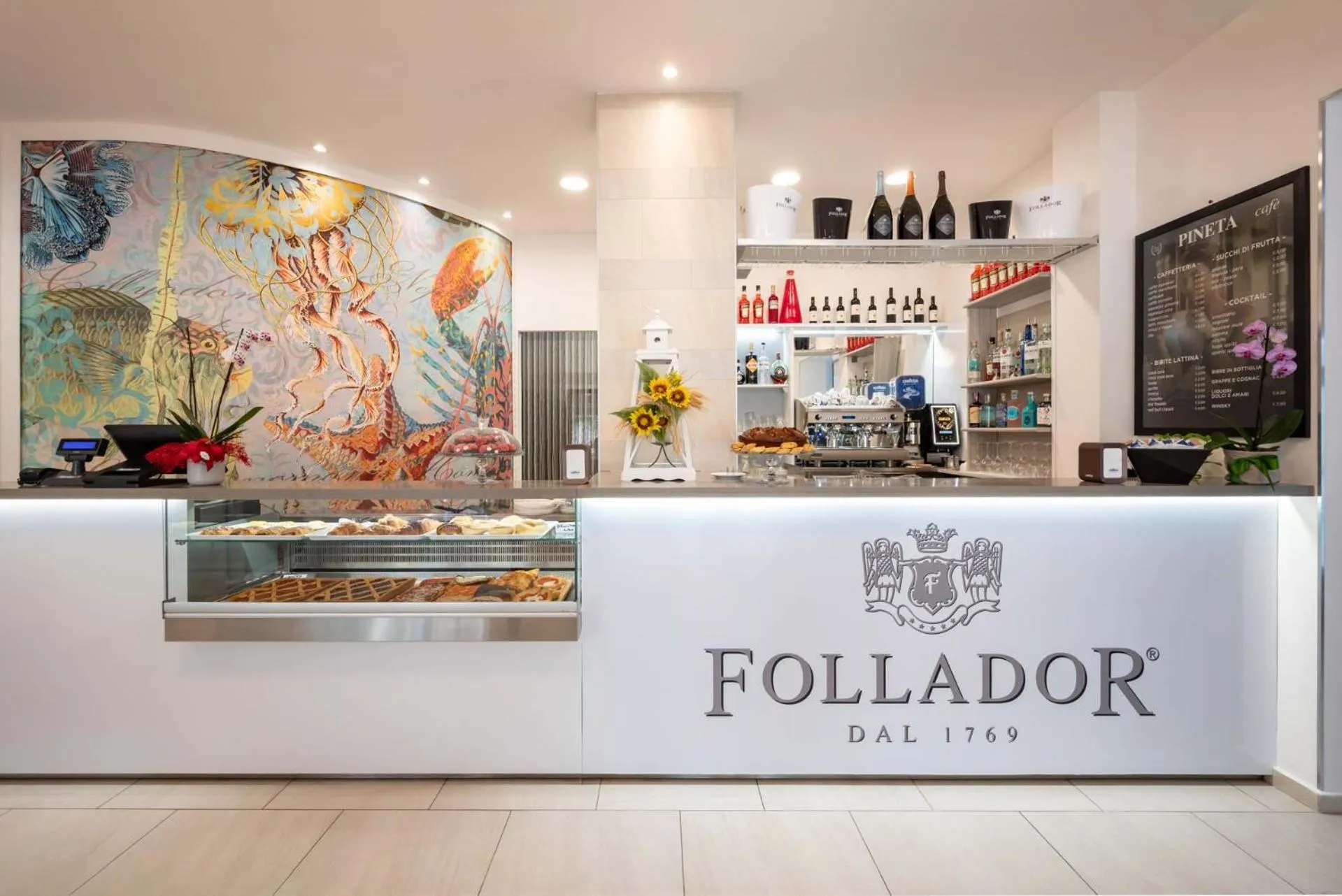 Lounge or bar in Hotel La Pineta