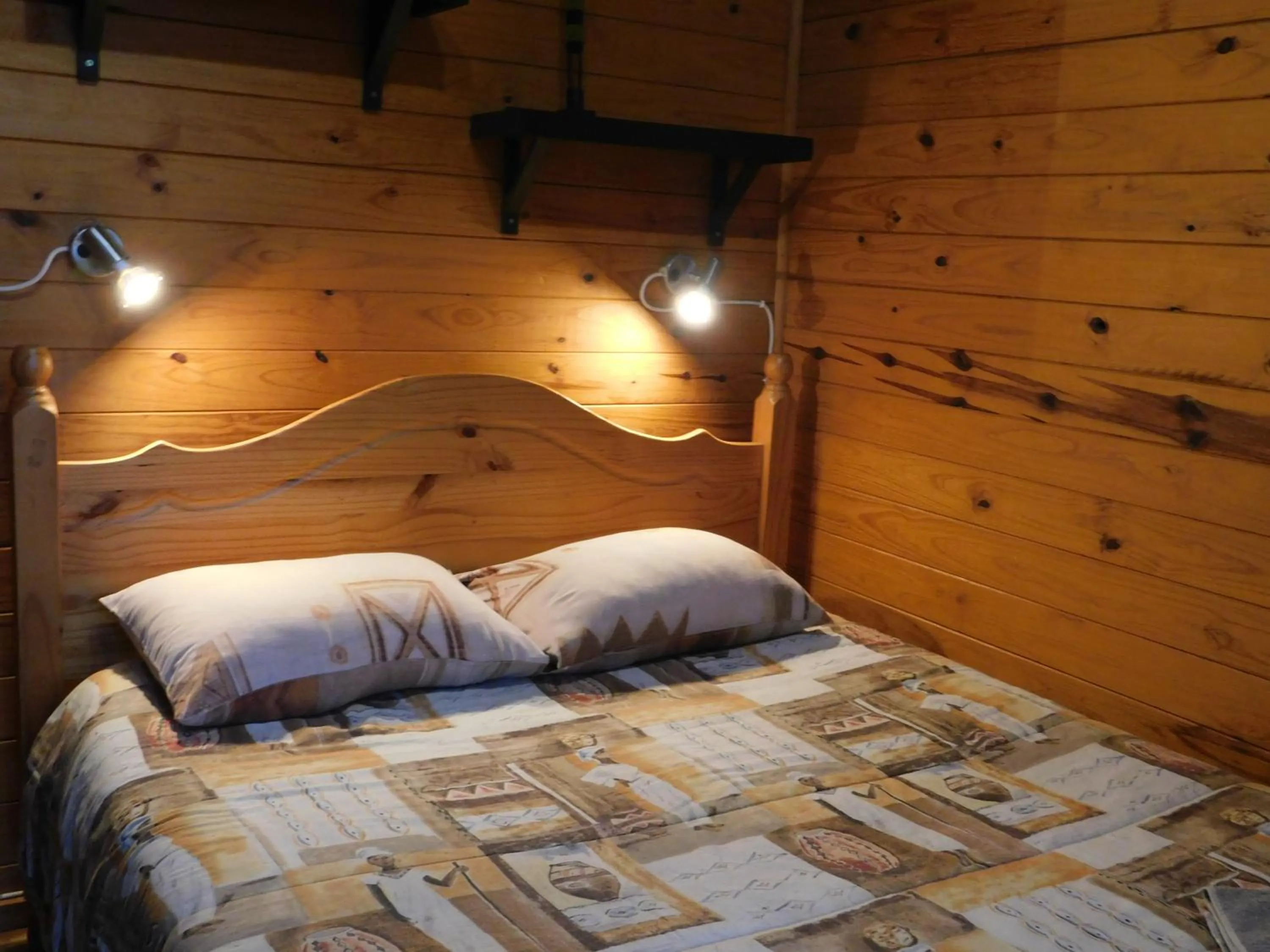 Bed in Isinkwe Bush Camp