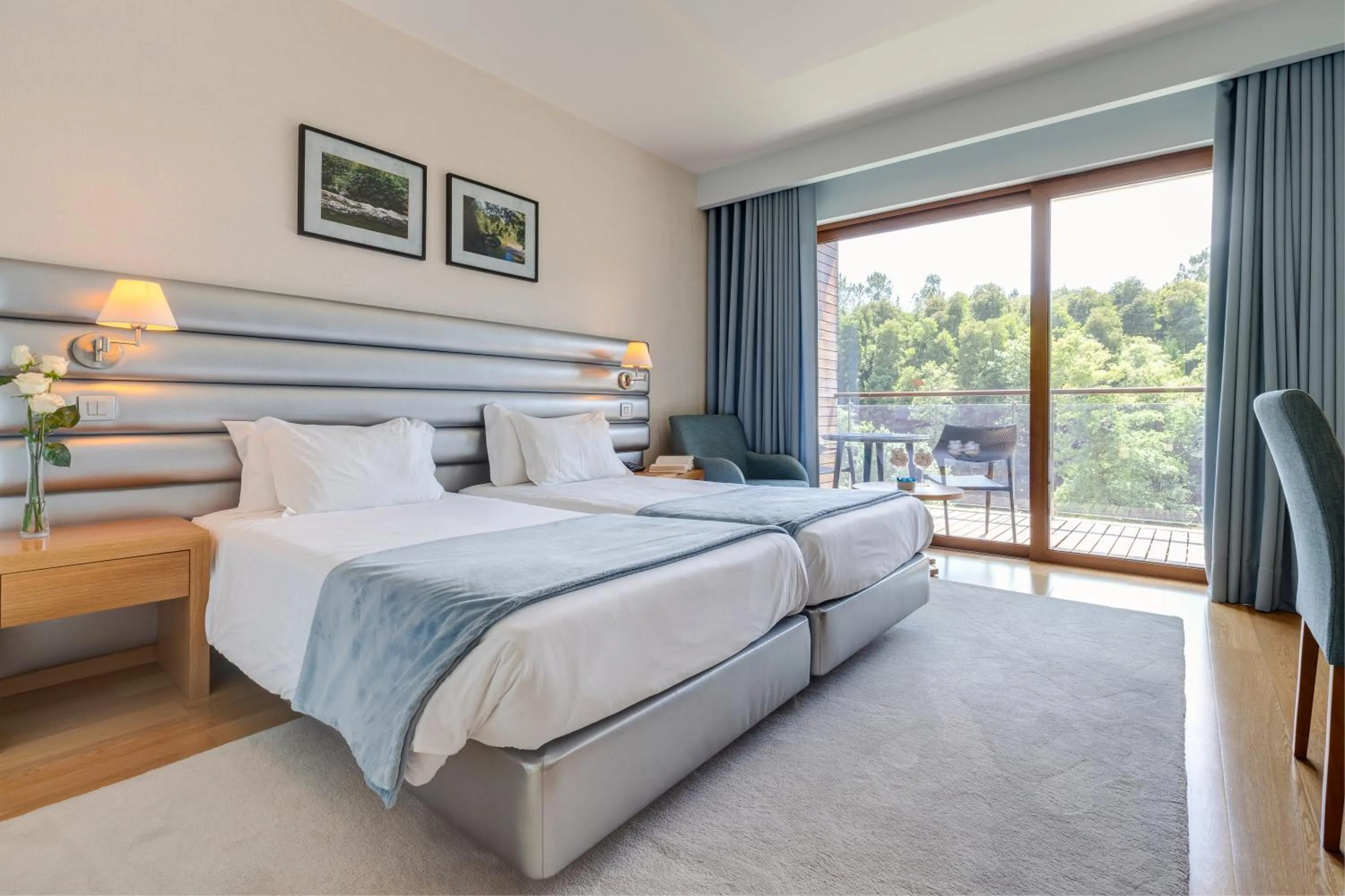 Balcony/Terrace, Bed in Hotel Rural Vale Do Rio