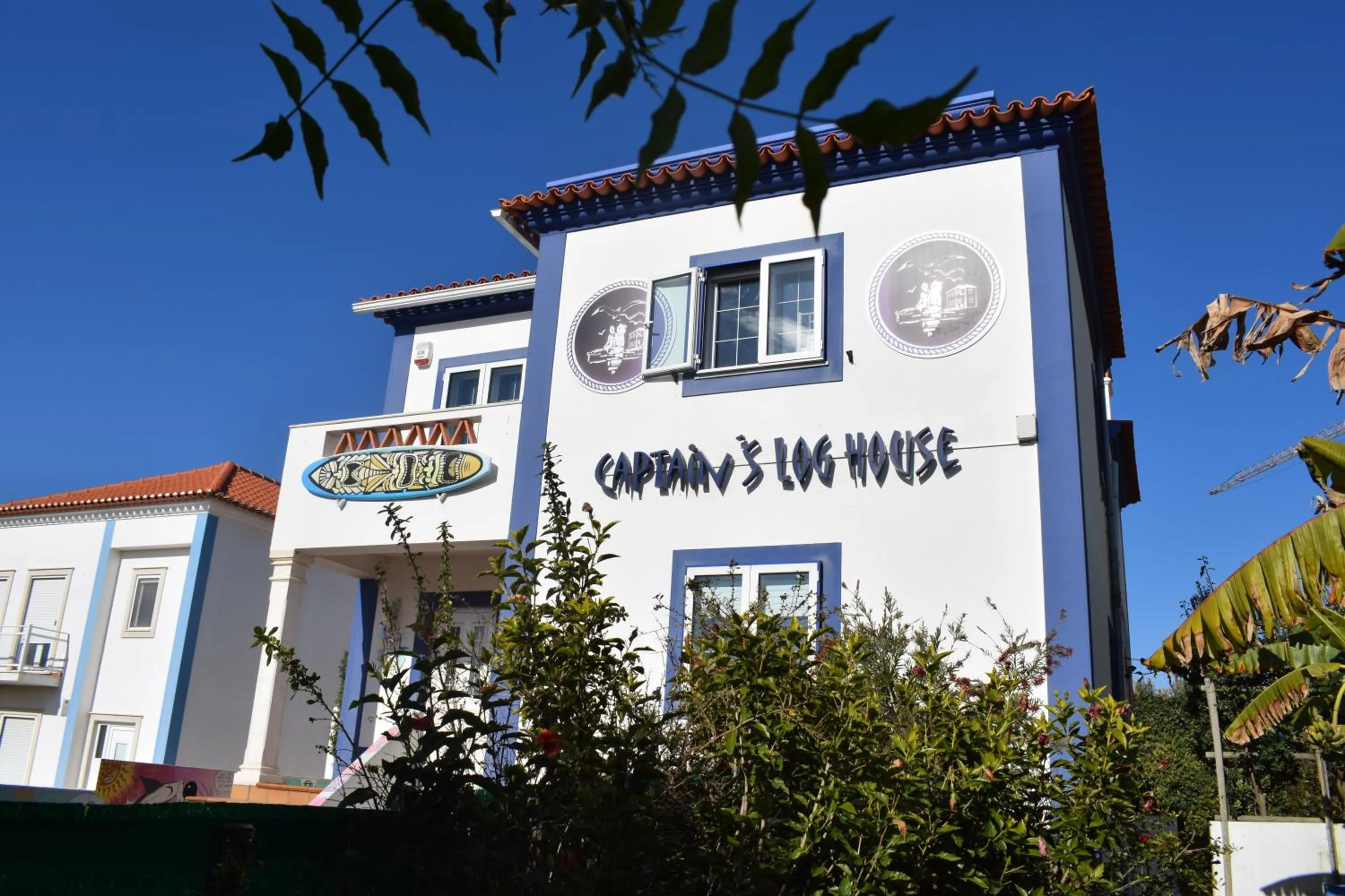 Facade/entrance in Captain's Log House