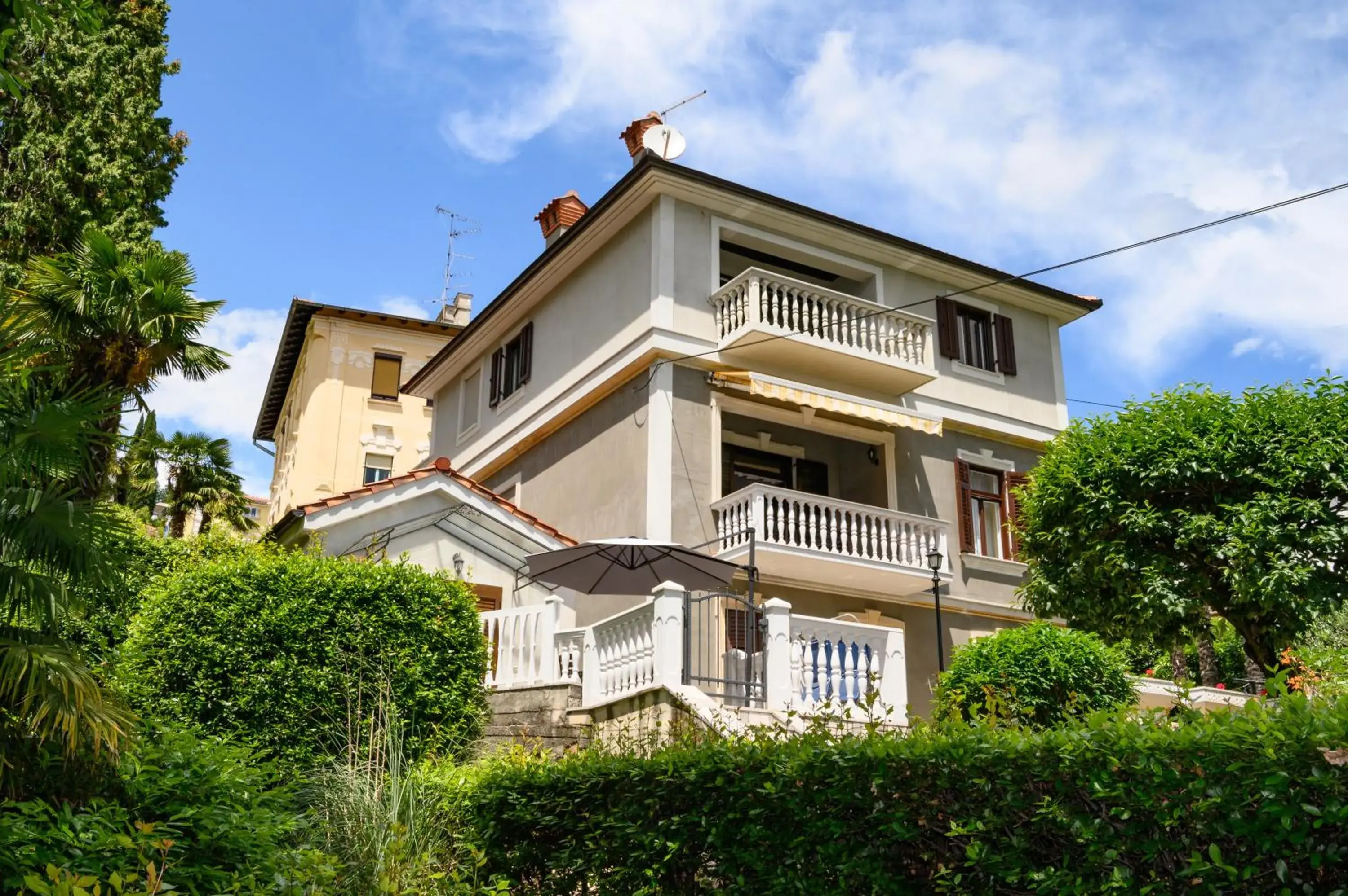 Apartments Villa Salona Apartments Villa Salona